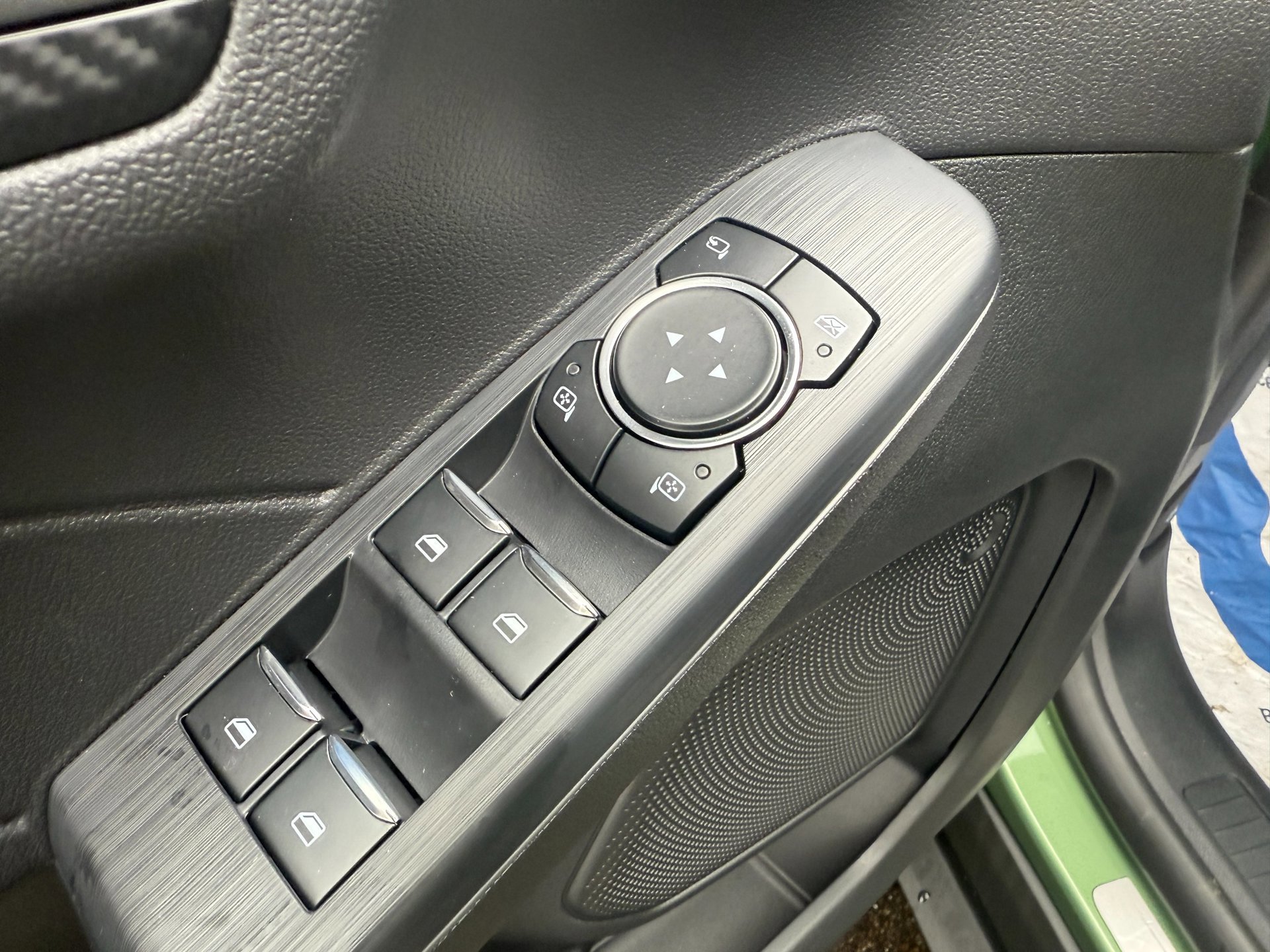 Ford Kuga 2.5 PHEV ST-Line X (2026), foto 11