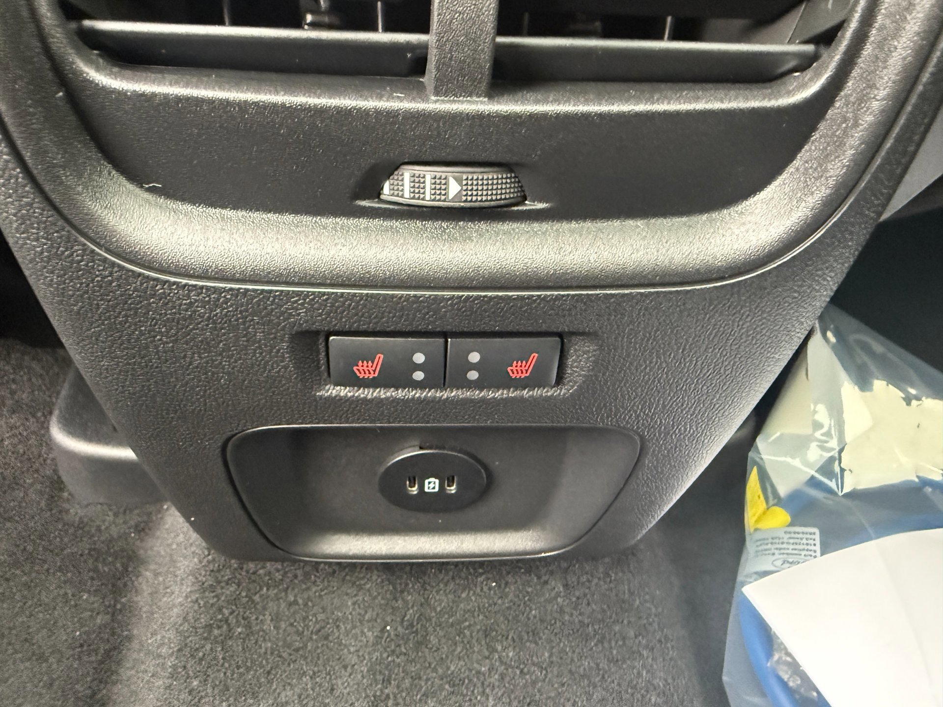 Ford Kuga 2.5 PHEV ST-Line X (2026), foto 31