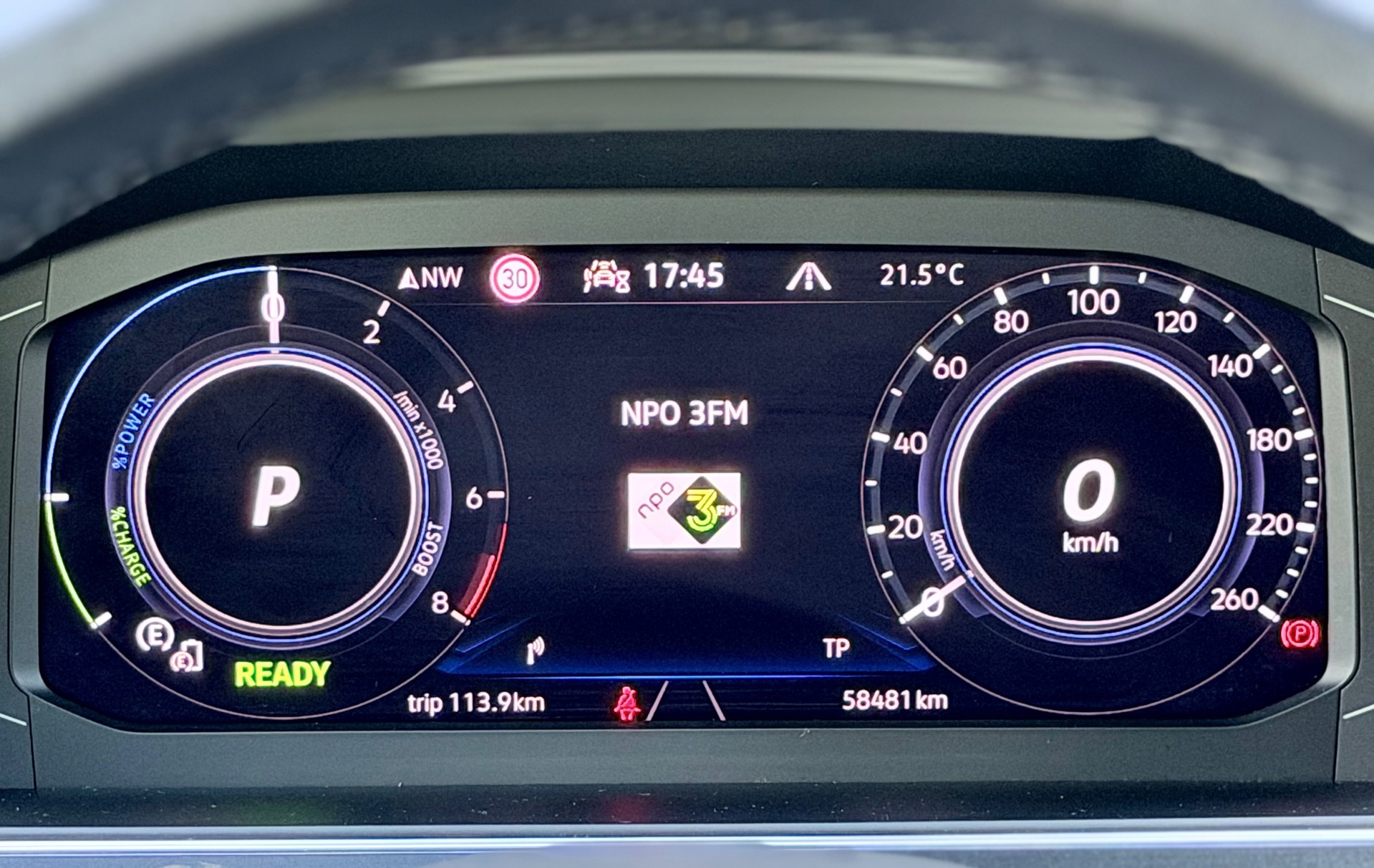 Volkswagen TIGUAN 1.4 TSI eHybrid R-Line (2023), foto 25