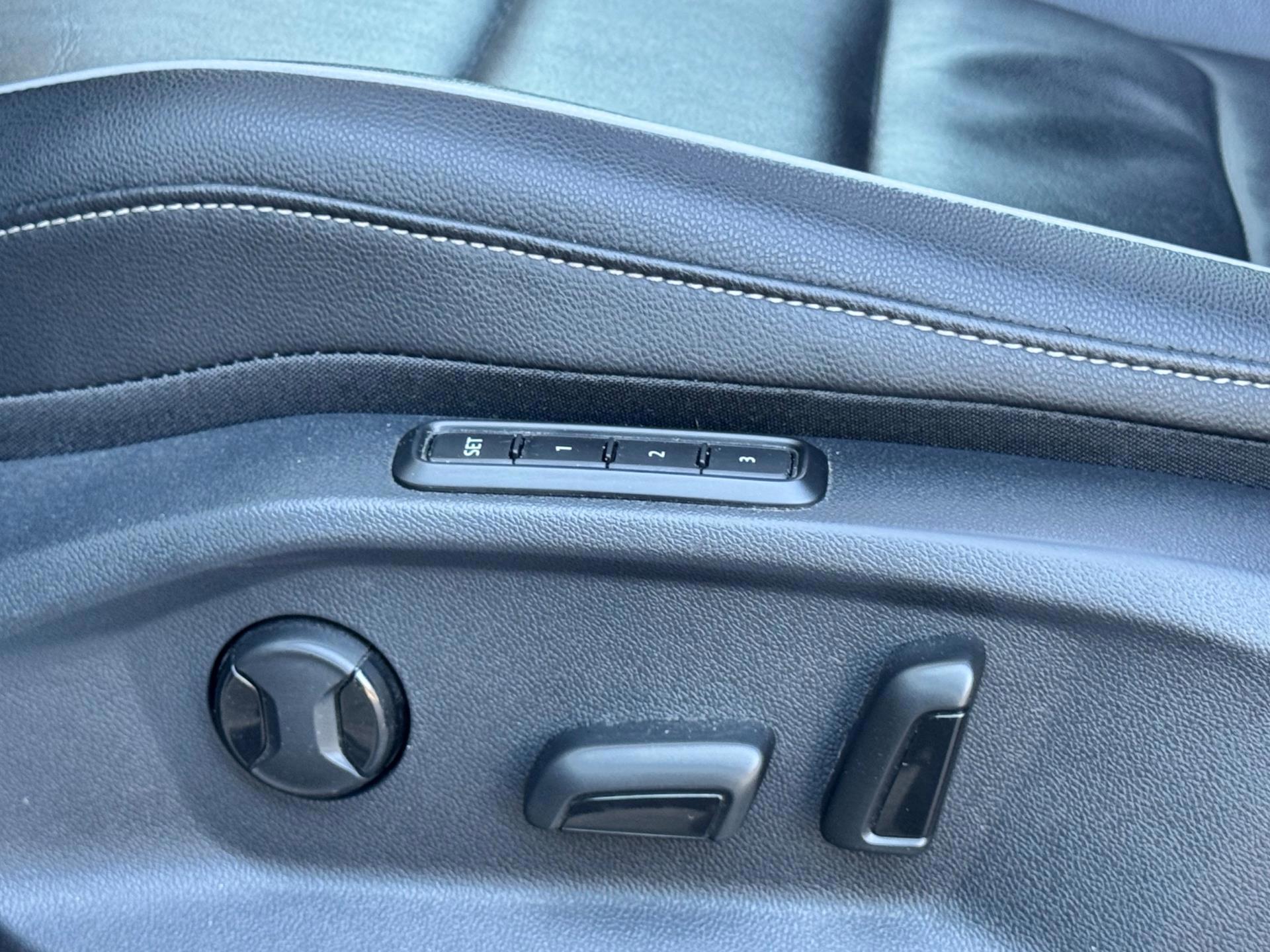 Volkswagen Tiguan 1.5 TSI ACT 3x R-Line Memory (2019), foto 12