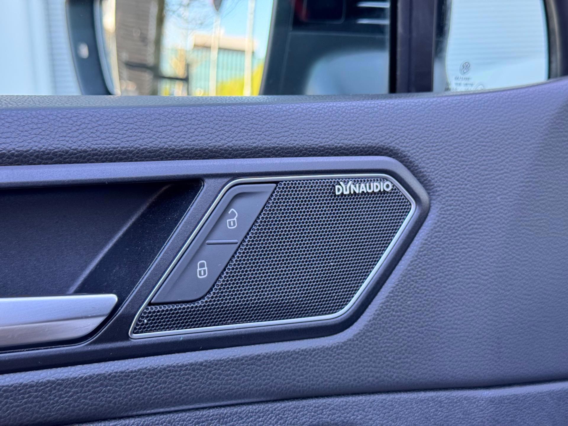 Volkswagen Tiguan 1.5 TSI ACT 3x R-Line Memory (2019), foto 14