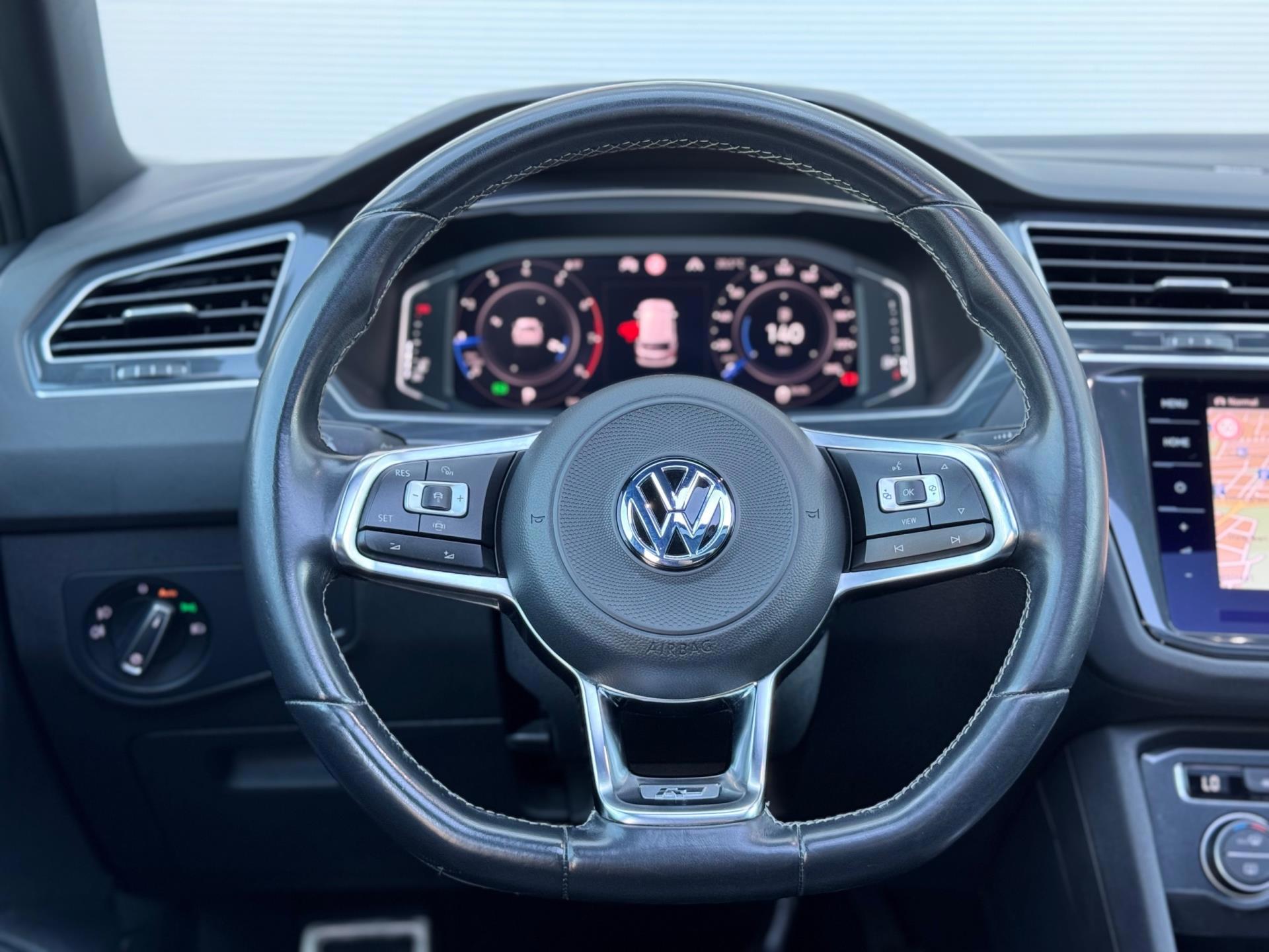 Volkswagen Tiguan 1.5 TSI ACT 3x R-Line Memory (2019), foto 16
