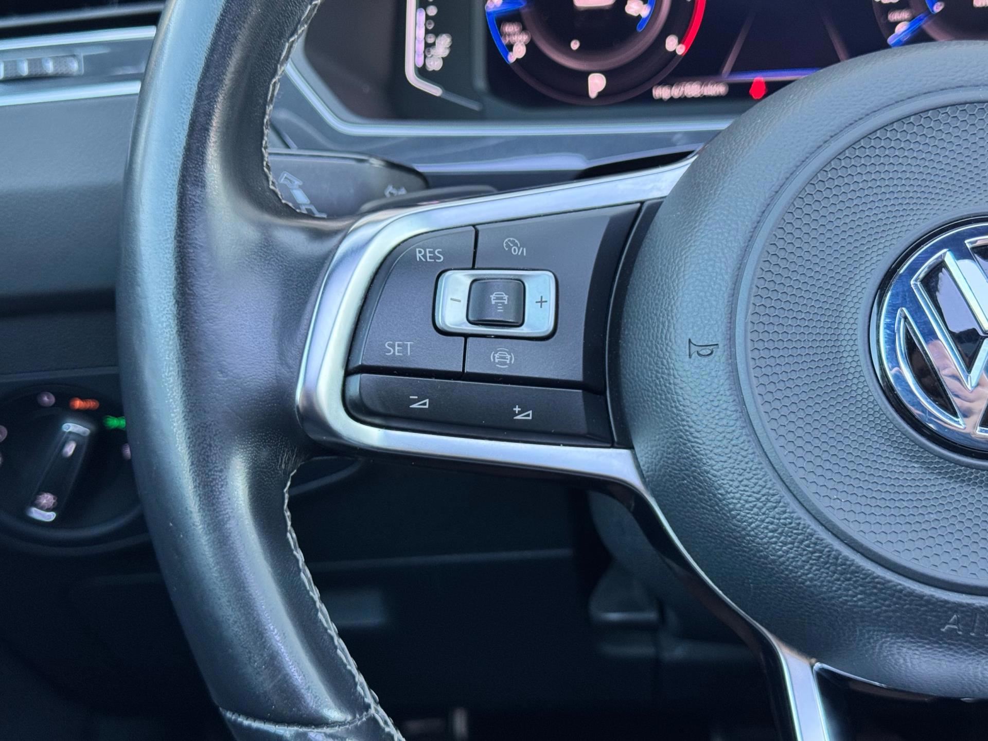 Volkswagen Tiguan 1.5 TSI ACT 3x R-Line Memory (2019), foto 17