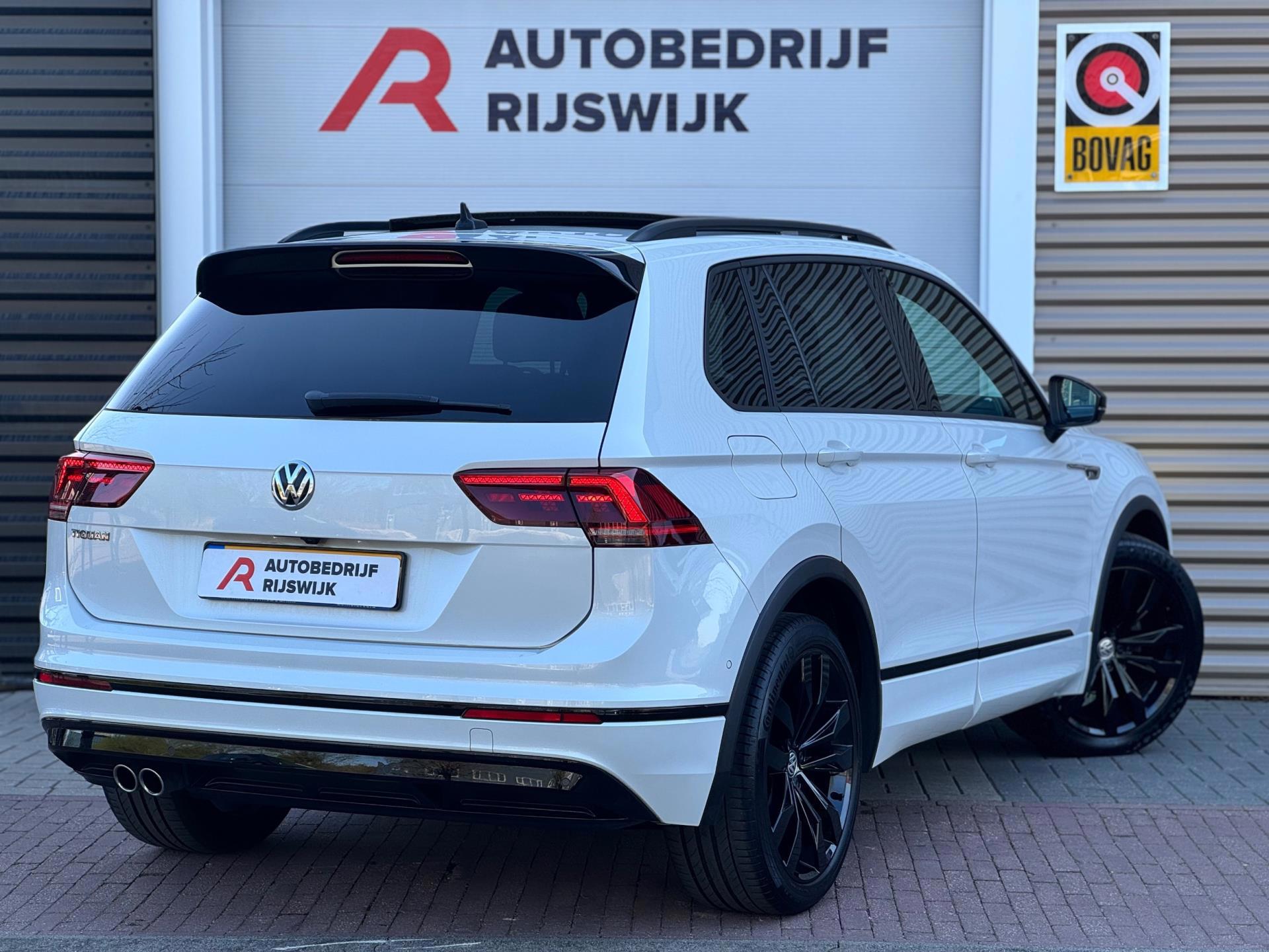 Volkswagen Tiguan 1.5 TSI ACT 3x R-Line Memory (2019), foto 4