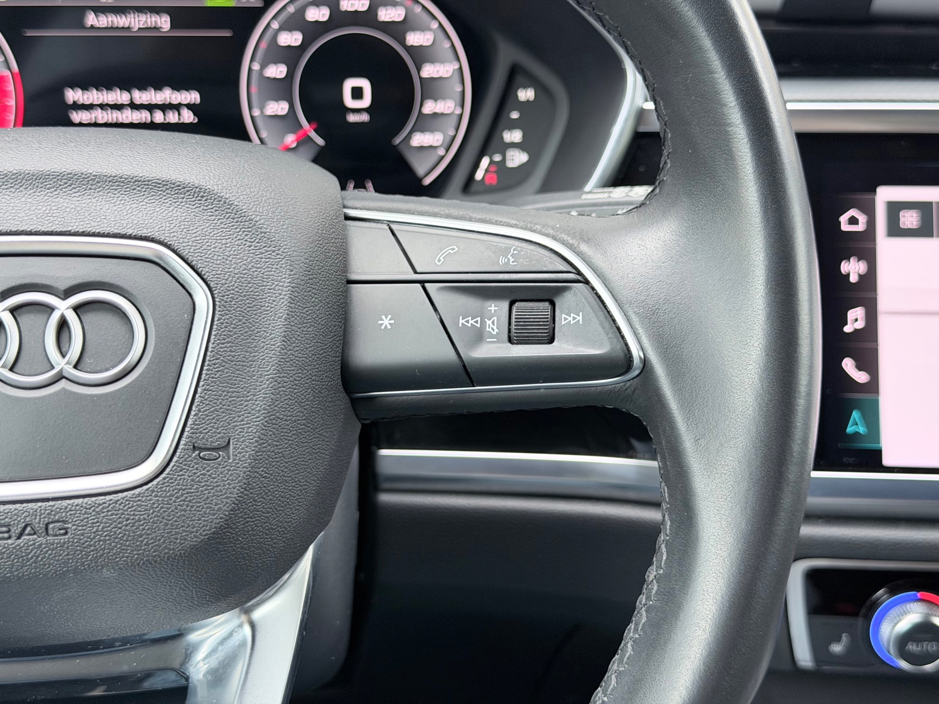 Audi Q3 SPORTBACK 35 TFSI S-Line (2021), foto 17