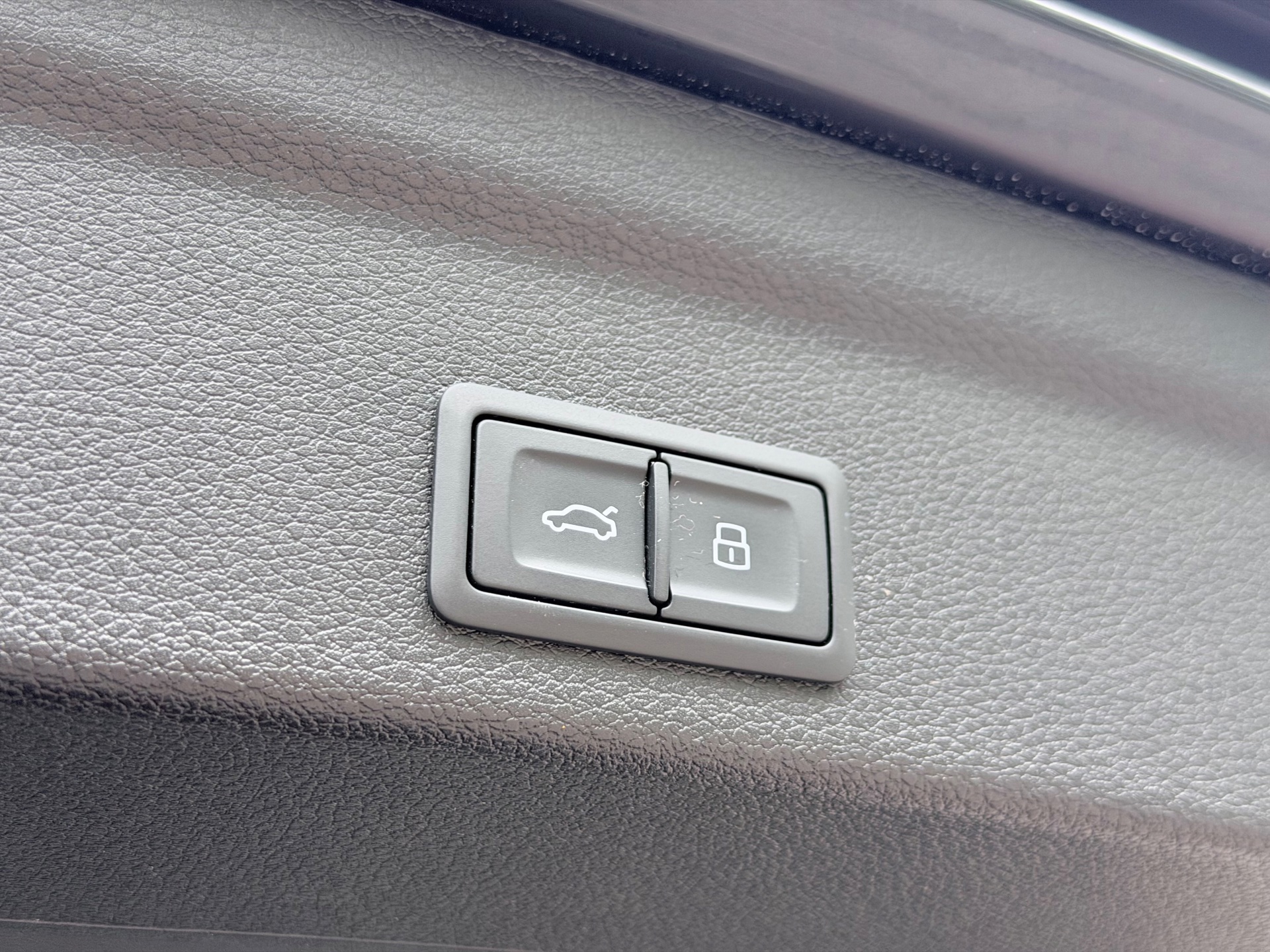 Audi Q3 SPORTBACK 35 TFSI S-Line (2021), foto 9