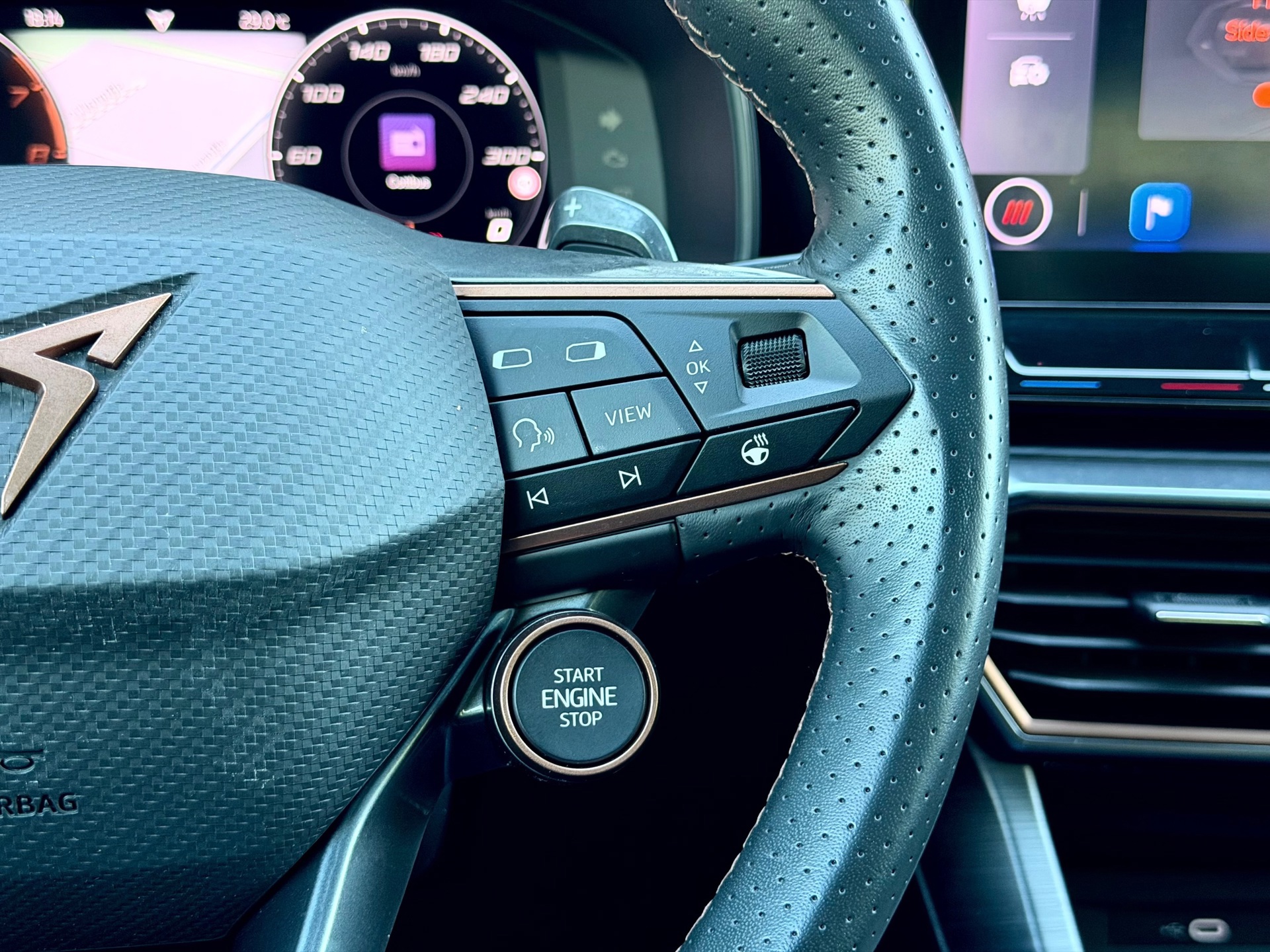 CUPRA FORMENTOR 2.0 TSI 4DRIVE (2022), foto 18