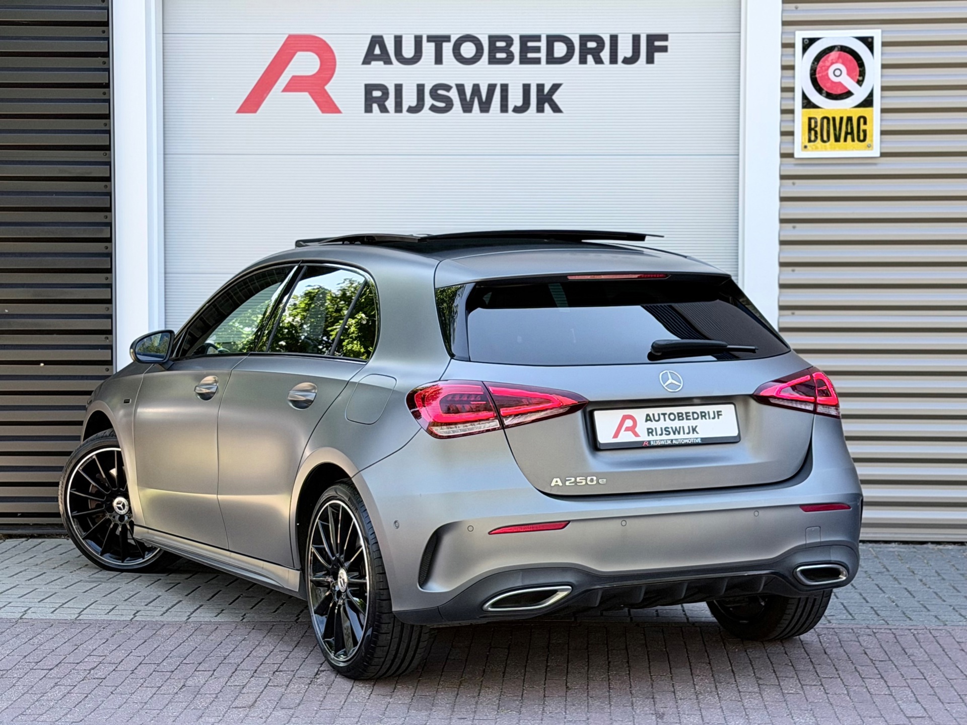 Mercedes-Benz A-klasse 250 e Premium (2021), foto 3