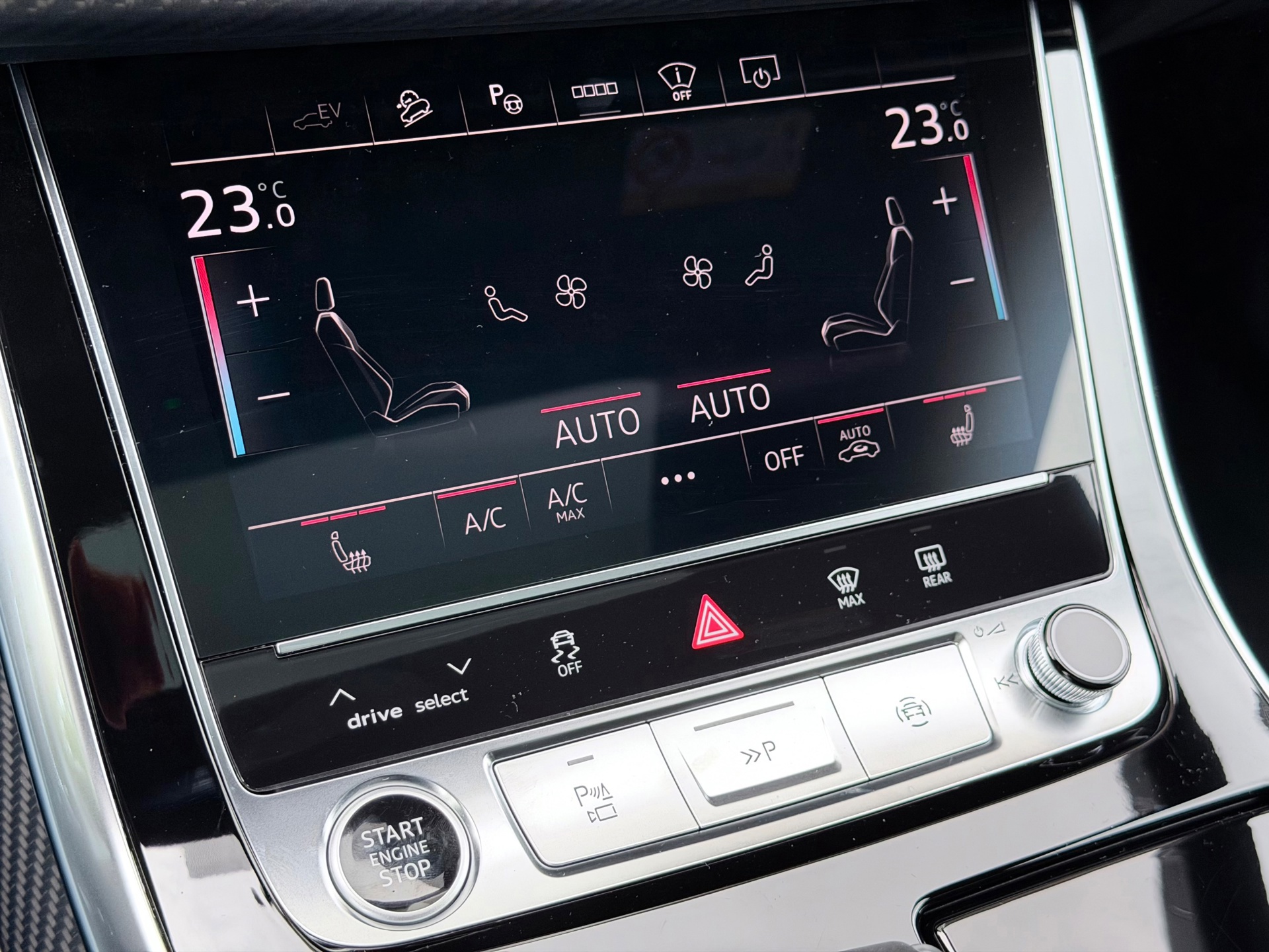 Audi Q8 60 TFSI e quattro Pro Line S Competition (2026), foto 25