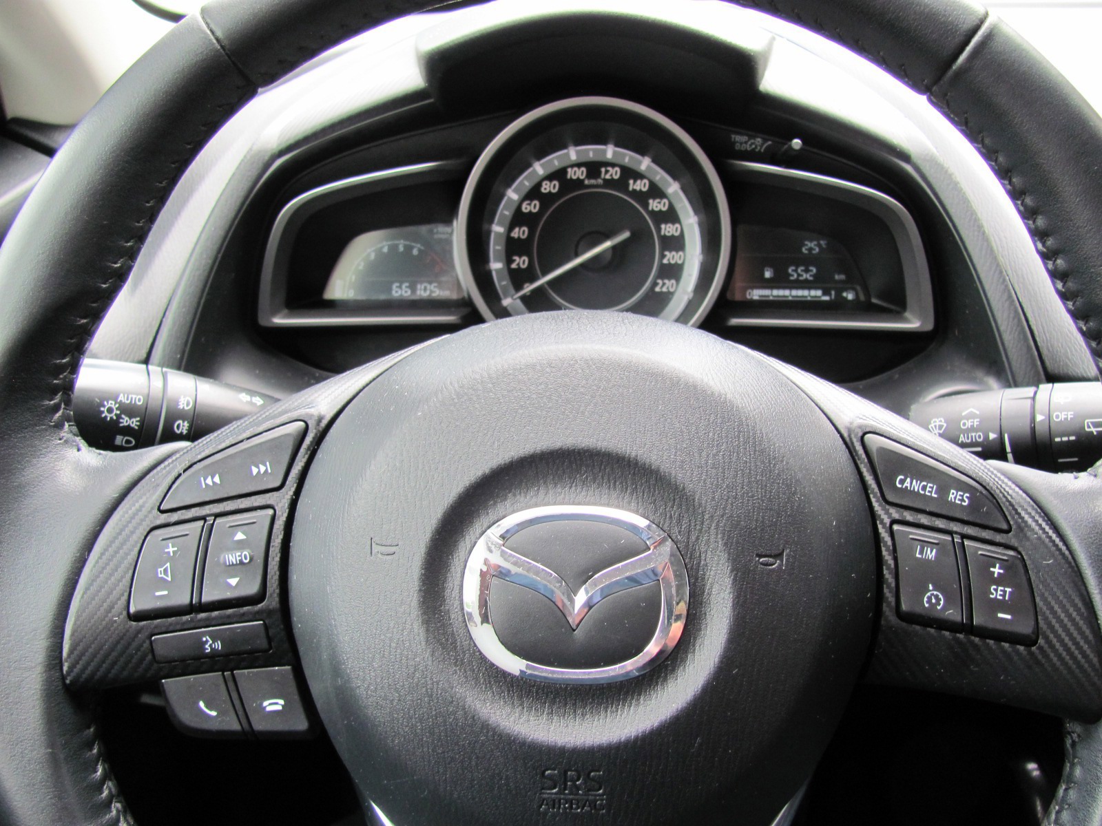 Mazda 2 1.5 Skyactiv-G TS (2016), foto 11