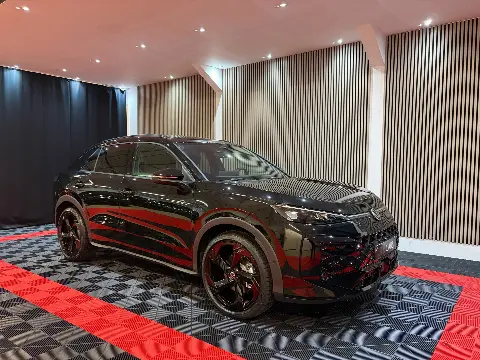 Volkswagen T-Roc 1.5 eTsi R-Line First Edition 2026 (2026)