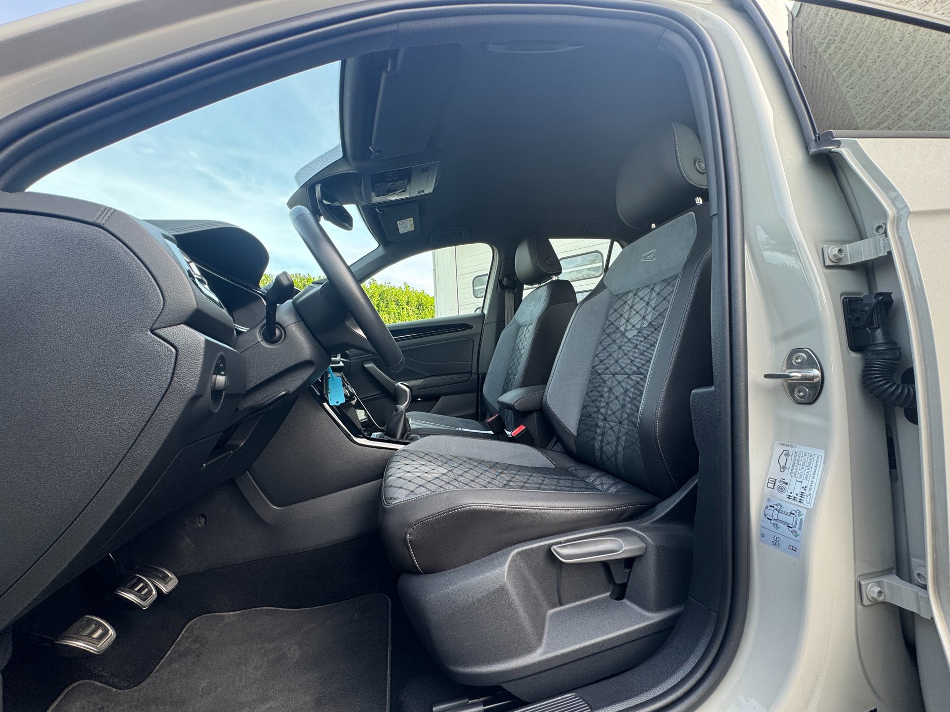 Volkswagen T-Roc 1.0 TSI R-Line Ascot Grey (2024), foto 13