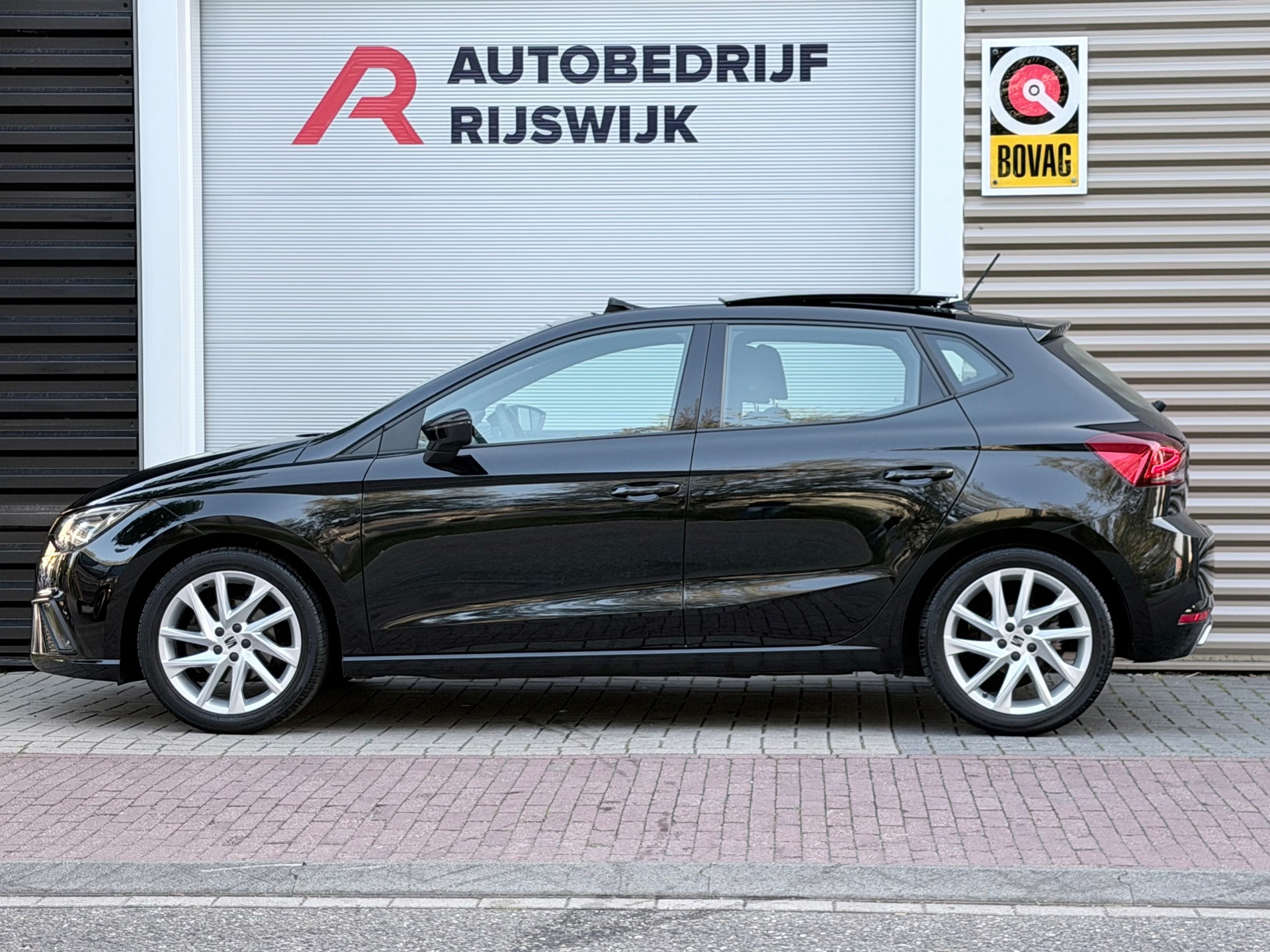 Seat Ibiza 1.0 EcoTSI FR (2023), foto 2