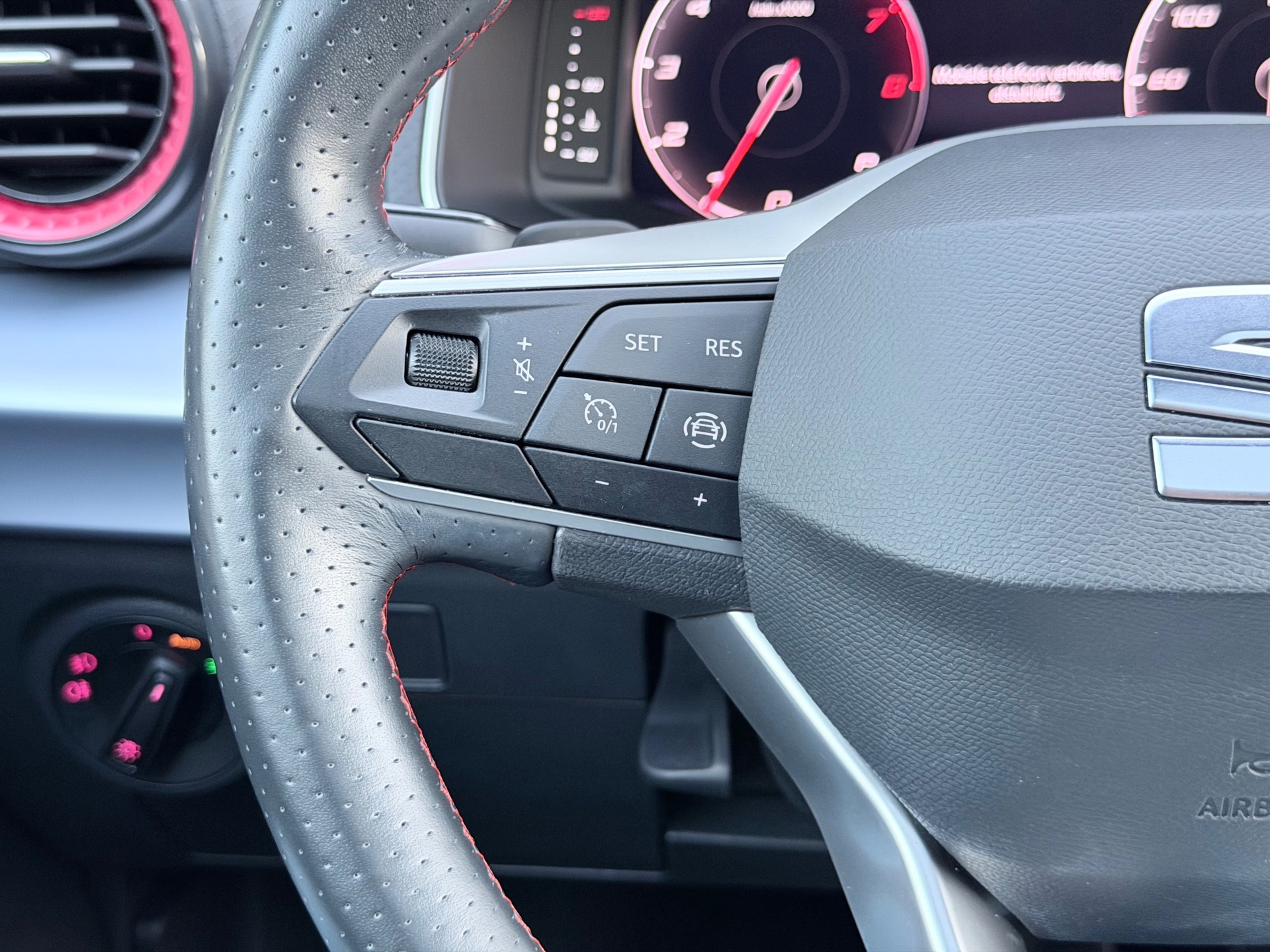 Seat Ibiza 1.0 EcoTSI FR (2023), foto 15
