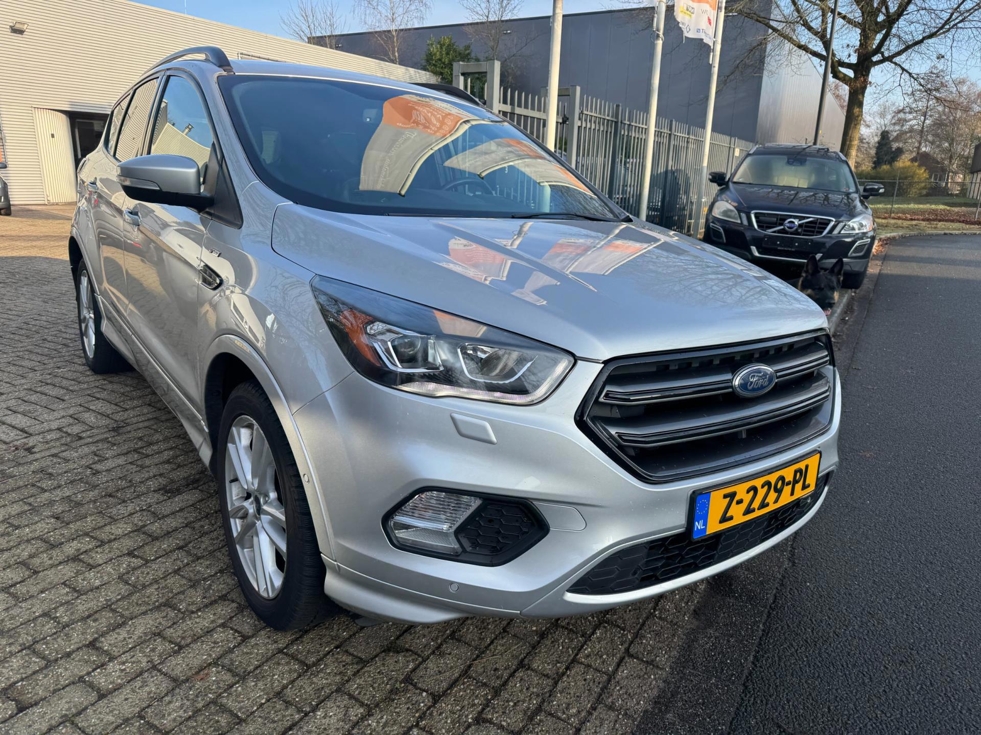 Ford Kuga 1.5 EcoBoost ST Line 113.695 (2017), foto 2