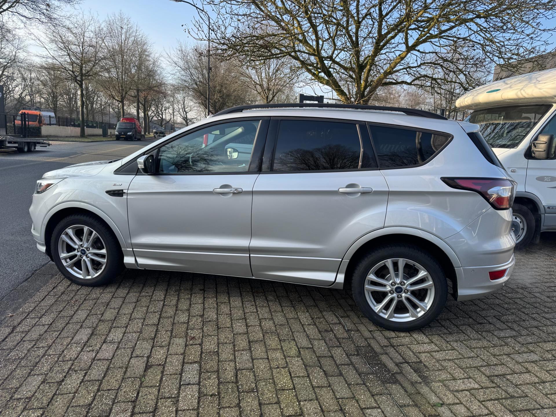 Ford Kuga 1.5 EcoBoost ST Line 113.695 (2017), foto 11