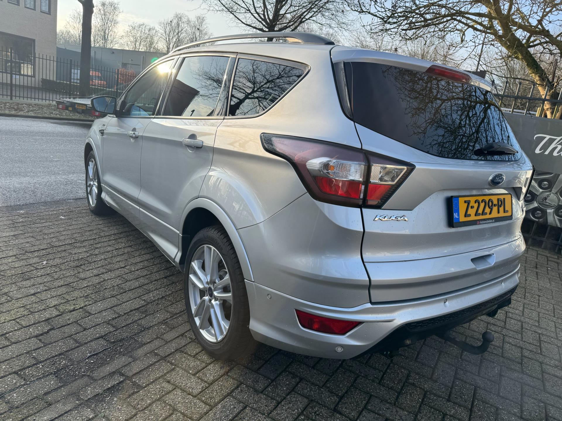 Ford Kuga 1.5 EcoBoost ST Line 113.695 (2017), foto 12