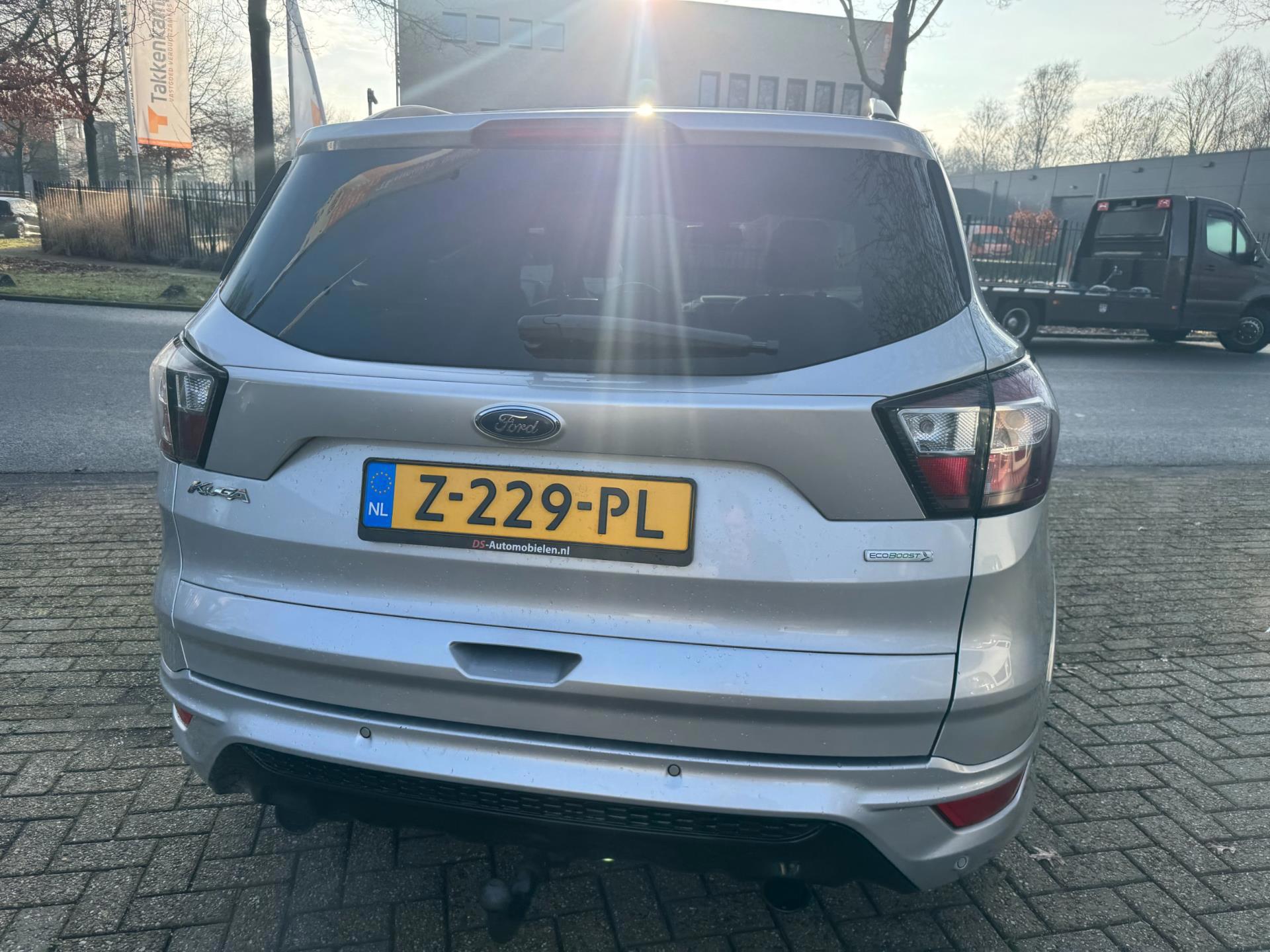 Ford Kuga 1.5 EcoBoost ST Line 113.695 (2017), foto 15