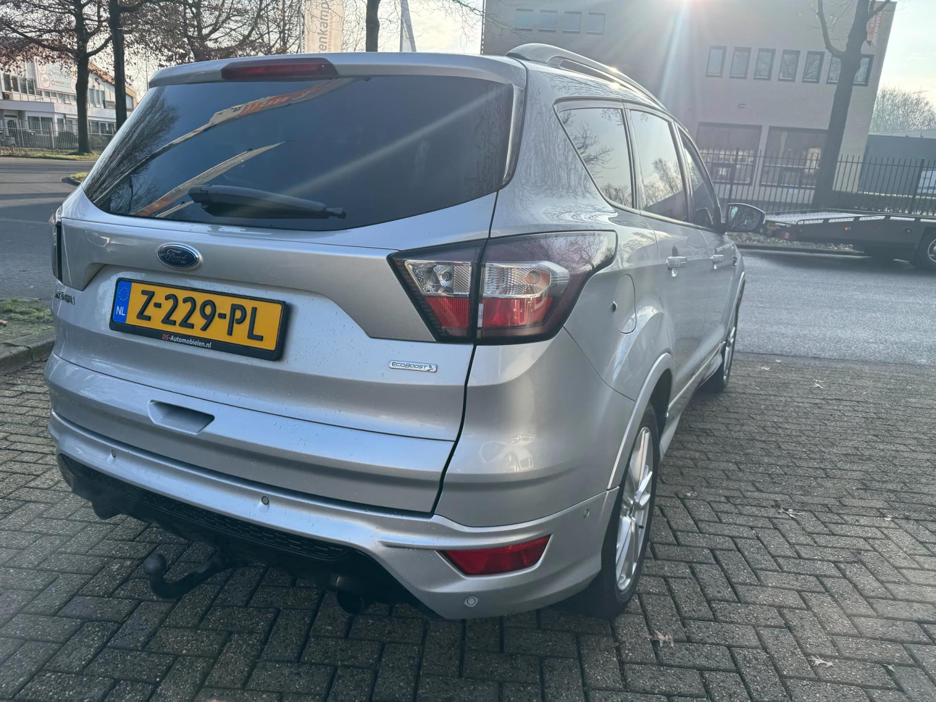 Ford Kuga 1.5 EcoBoost ST Line 113.695 (2017), foto 16