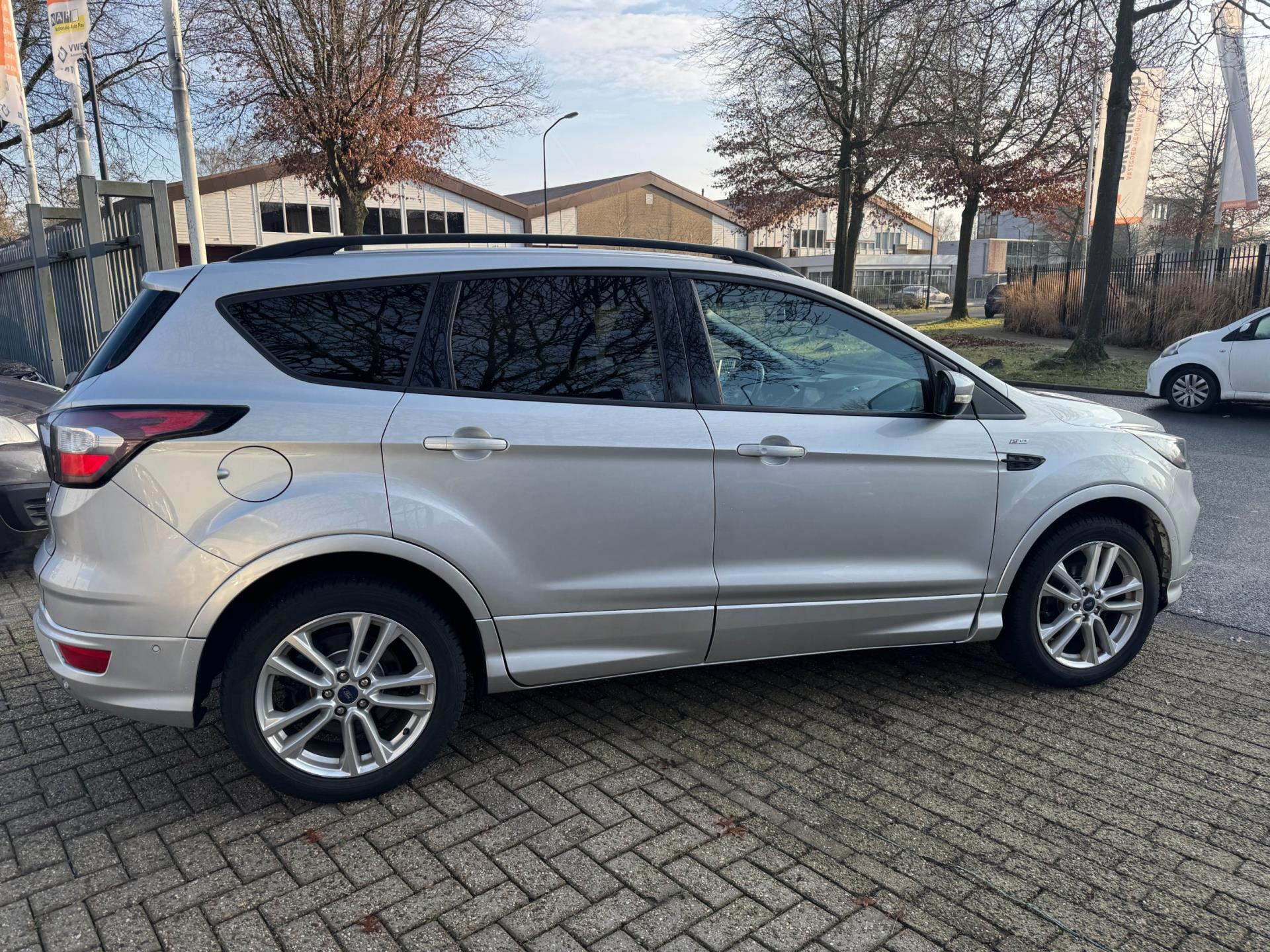 Ford Kuga 1.5 EcoBoost ST Line 113.695 (2017), foto 19
