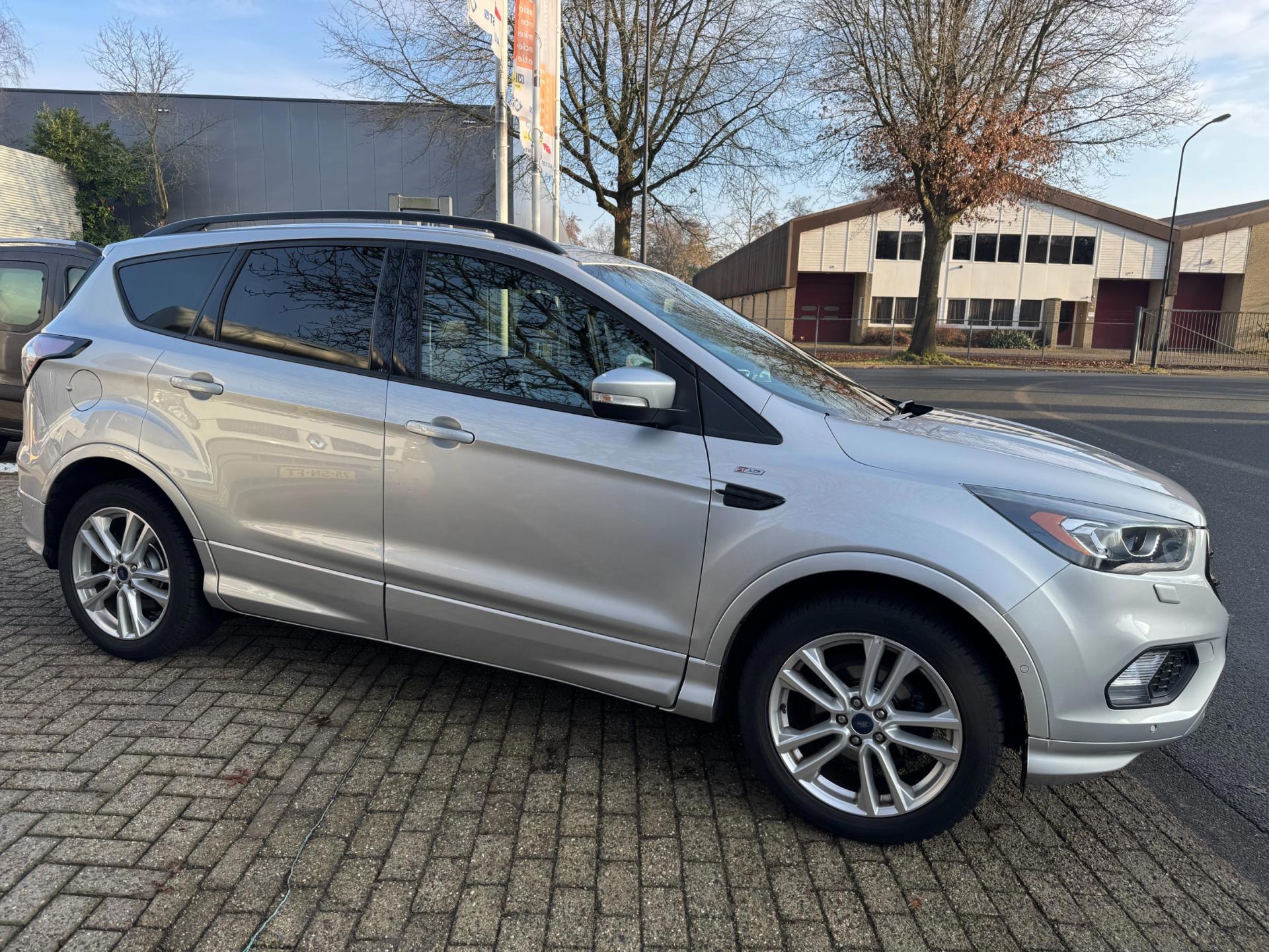 Ford Kuga 1.5 EcoBoost ST Line 113.695 (2017), foto 20