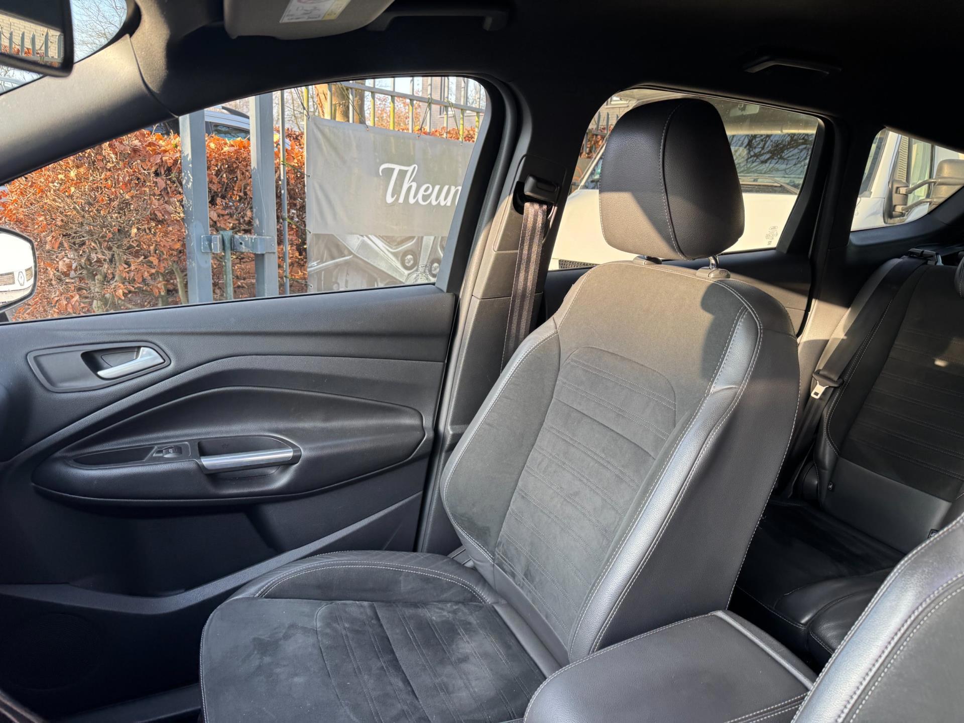 Ford Kuga 1.5 EcoBoost ST Line 113.695 (2017), foto 26