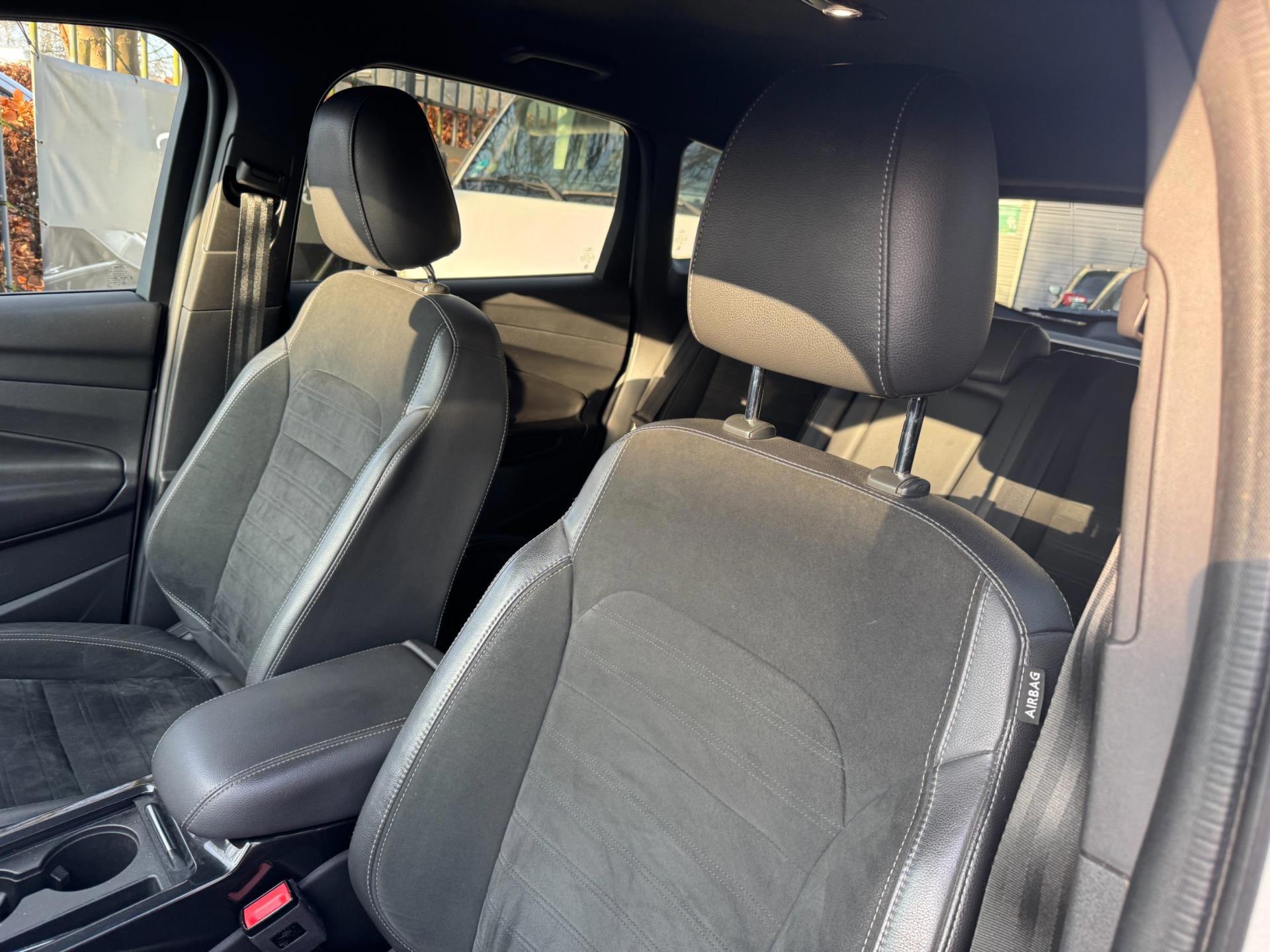 Ford Kuga 1.5 EcoBoost ST Line 113.695 (2017), foto 28
