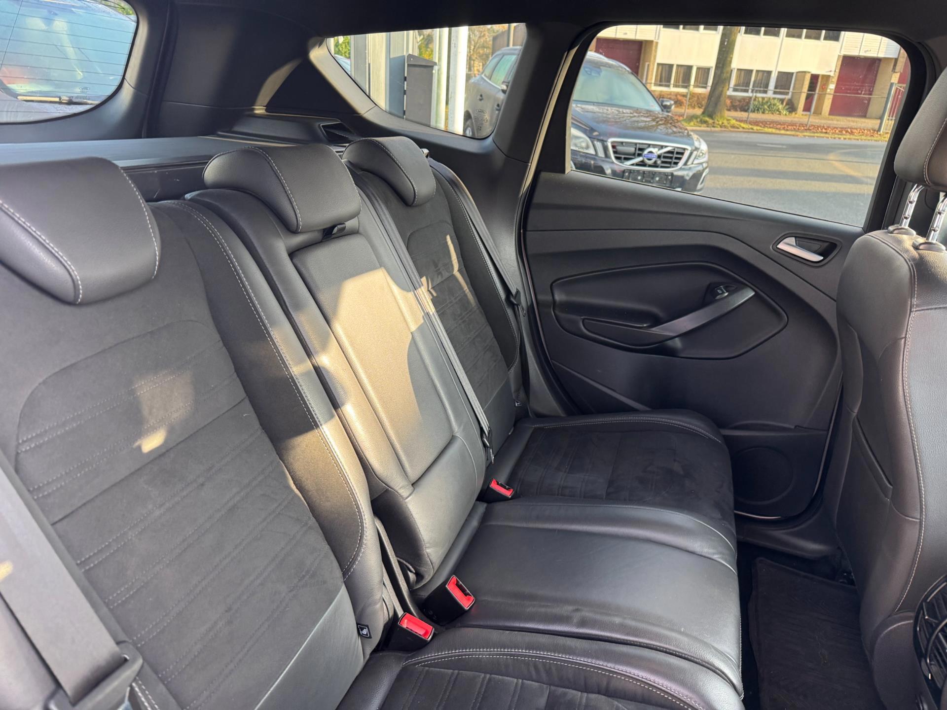 Ford Kuga 1.5 EcoBoost ST Line 113.695 (2017), foto 59