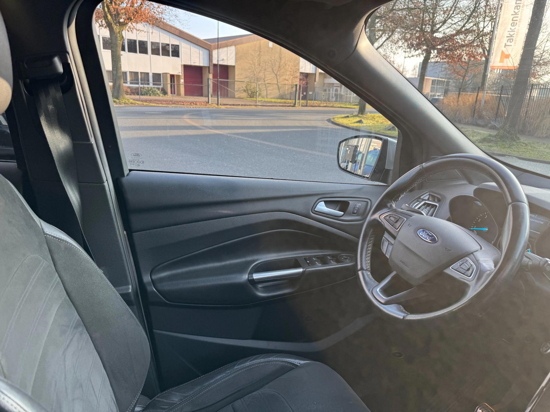 Ford Kuga 1.5 EcoBoost ST Line 113.695 (2017), foto 64