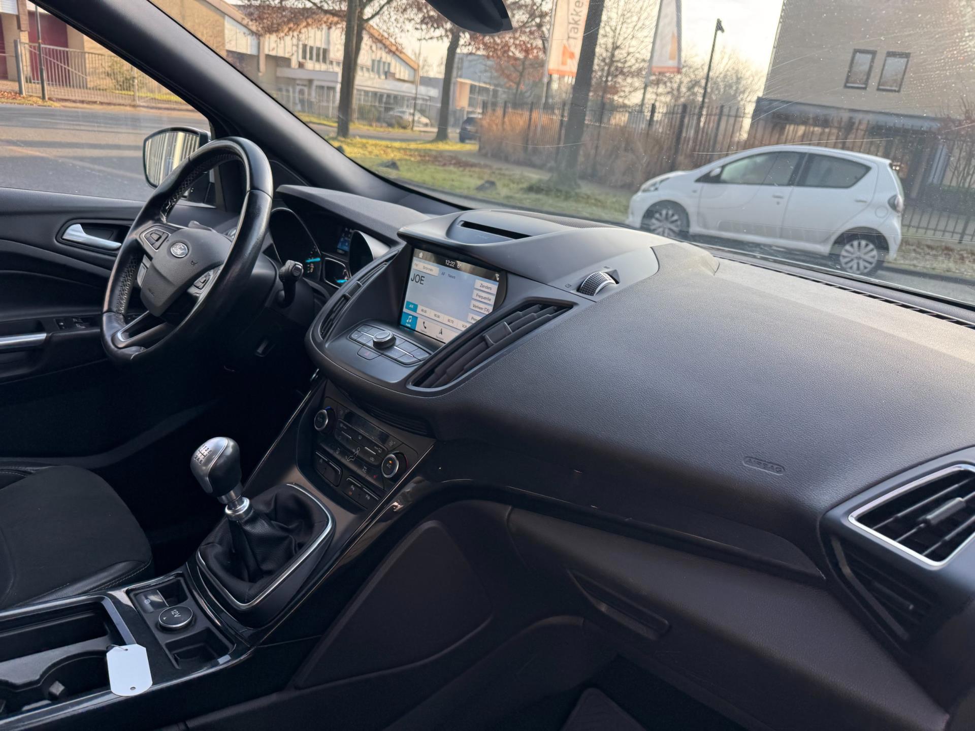 Ford Kuga 1.5 EcoBoost ST Line 113.695 (2017), foto 66