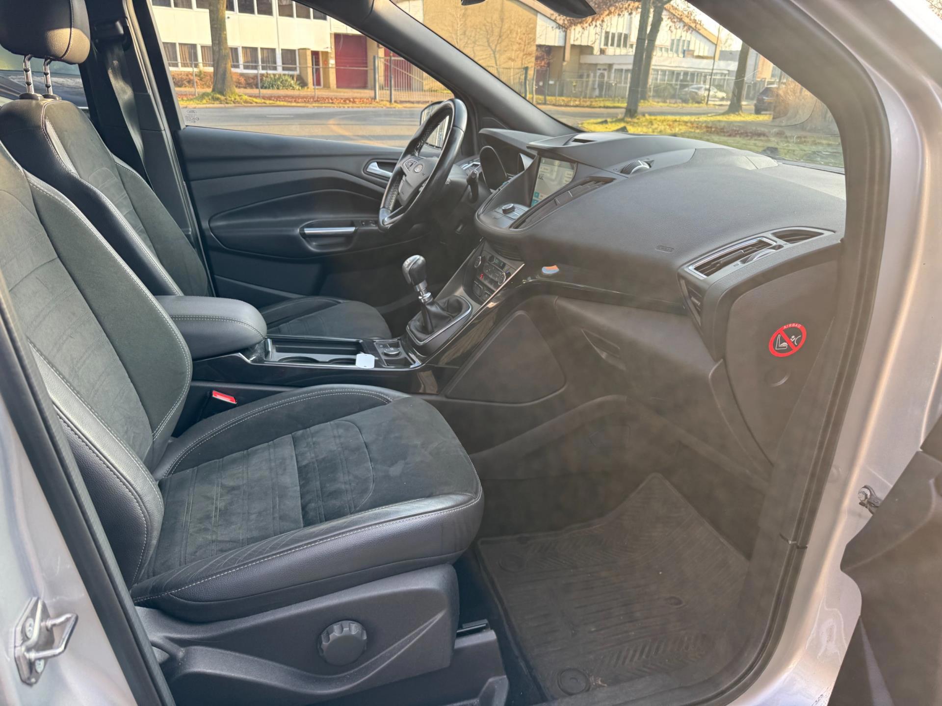 Ford Kuga 1.5 EcoBoost ST Line 113.695 (2017), foto 74