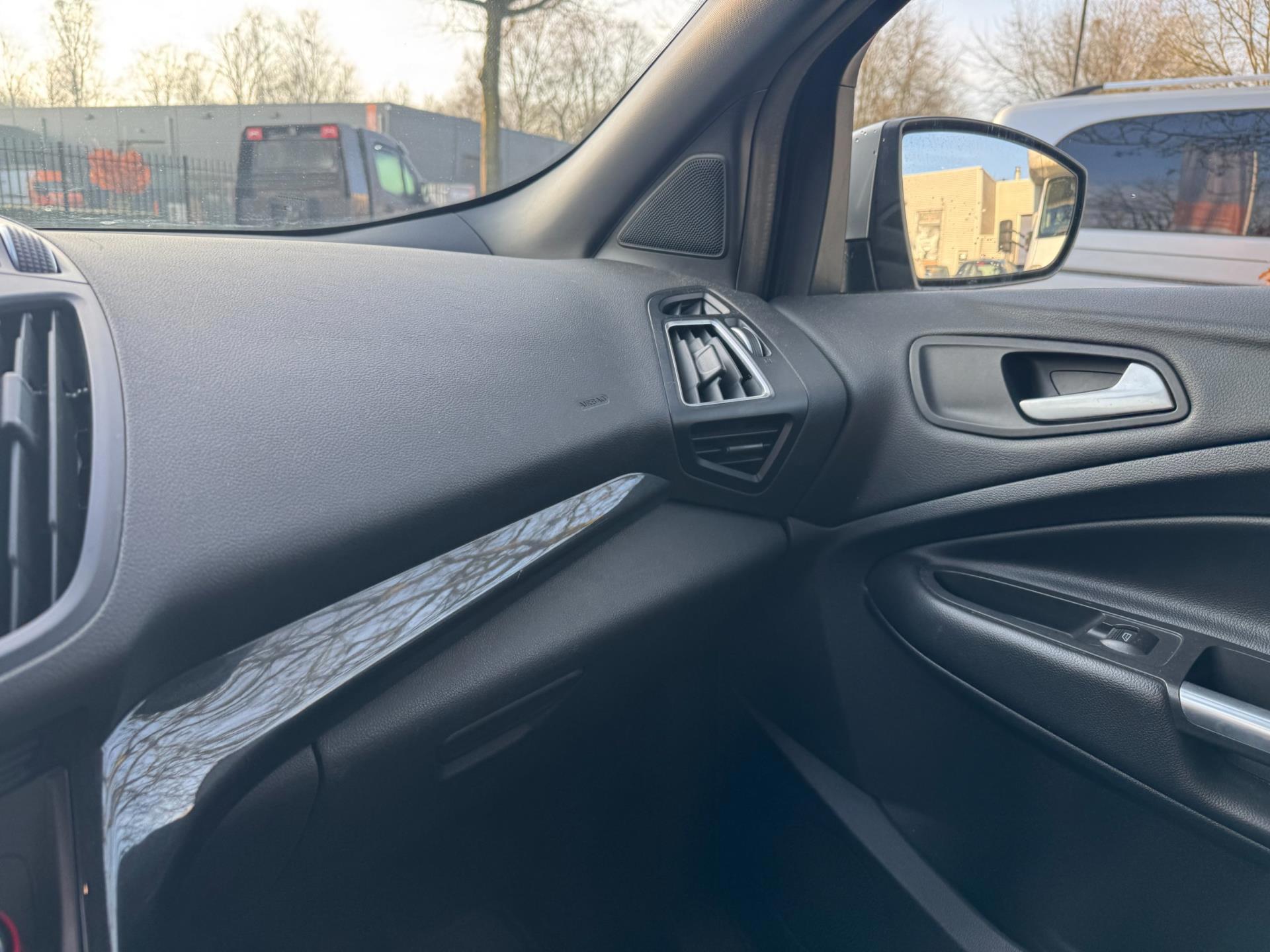 Ford Kuga 1.5 EcoBoost ST Line 113.695 (2017), foto 77