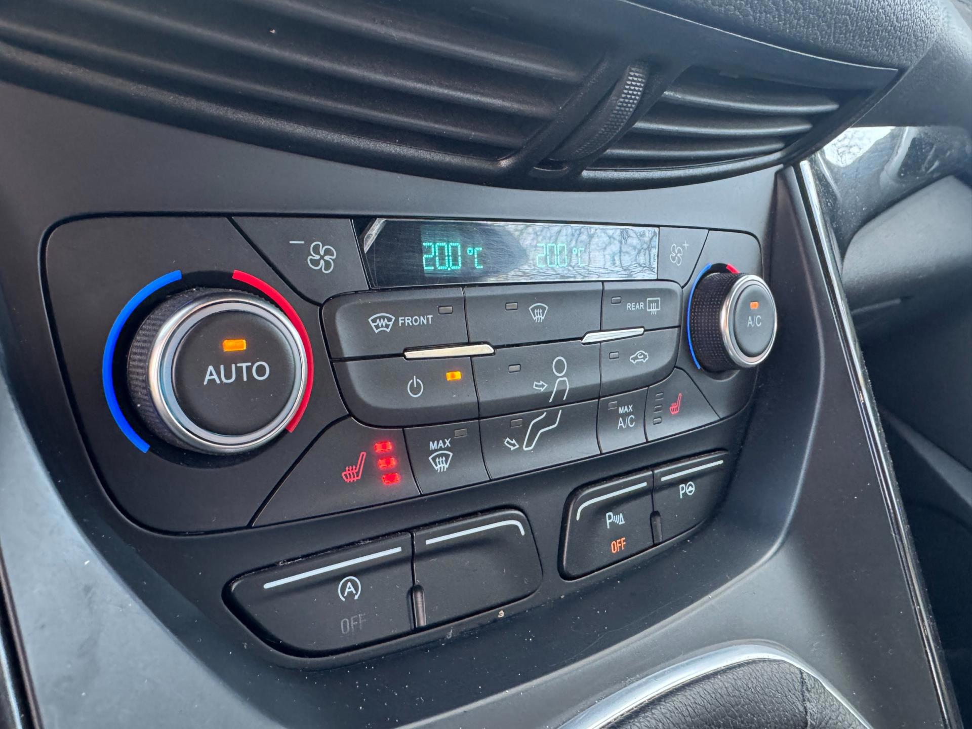 Ford Kuga 1.5 EcoBoost ST Line 113.695 (2017), foto 88