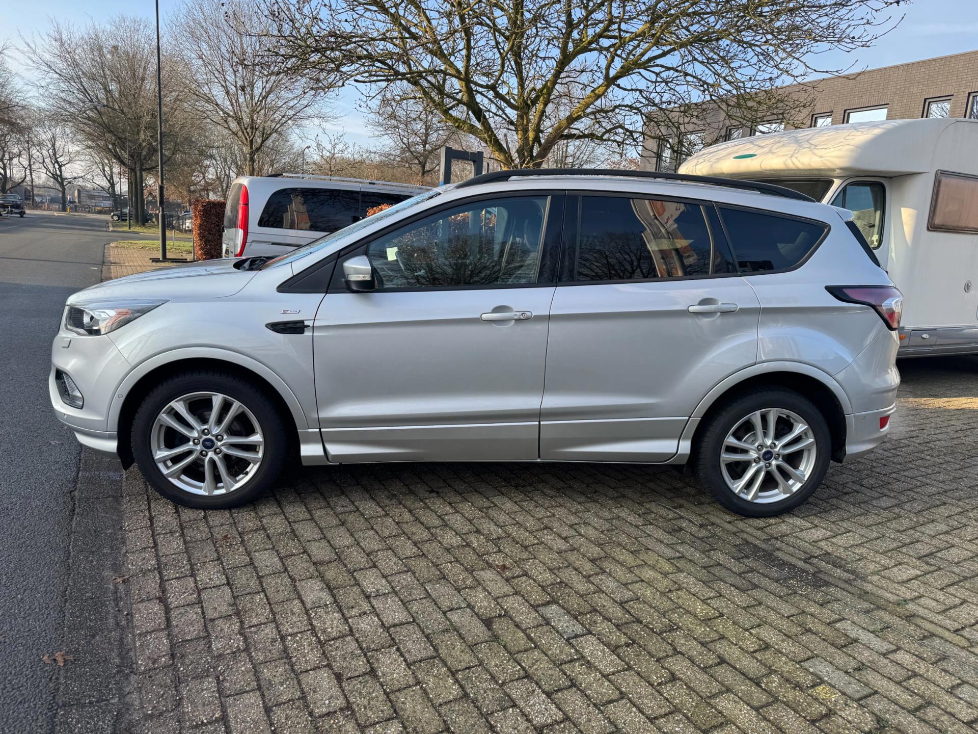 Ford Kuga 1.5 EcoBoost ST Line 113.695 (2017), foto 10