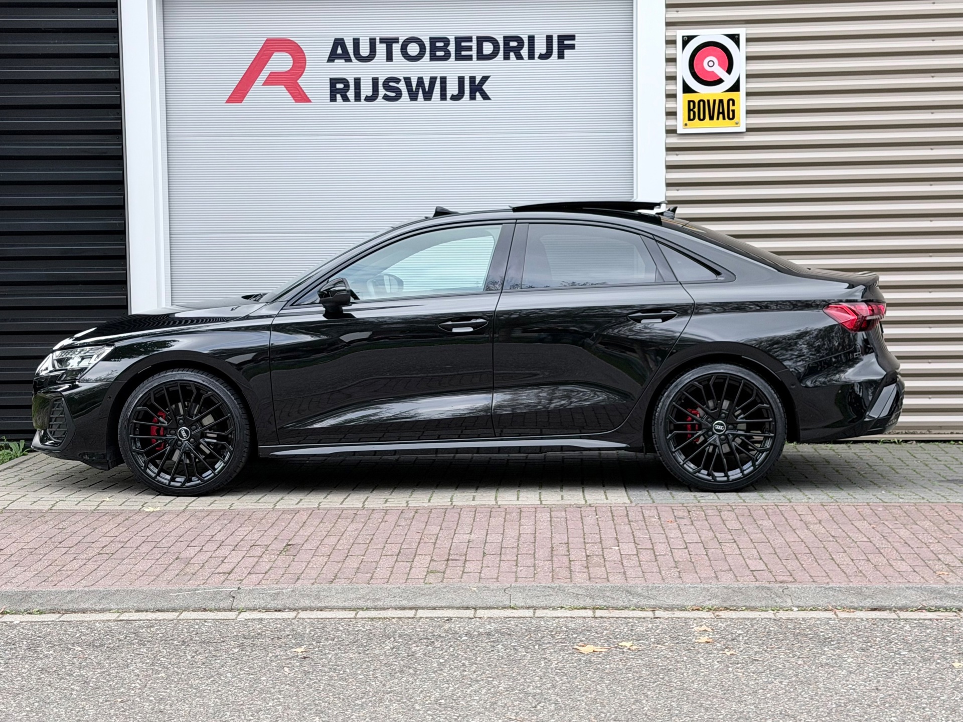 Audi A3 Limousine 35 TFSI S-Line (2024), foto 2