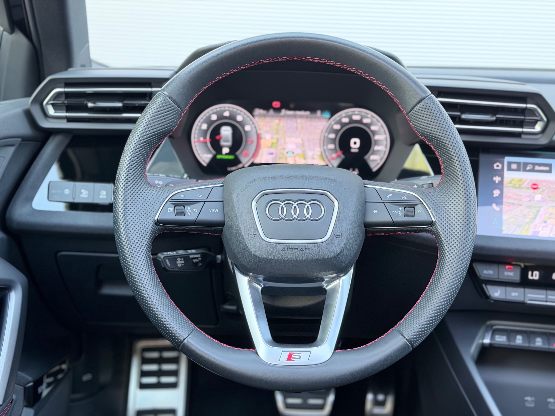 Audi A3 Limousine 35 TFSI S-Line (2024), foto 14