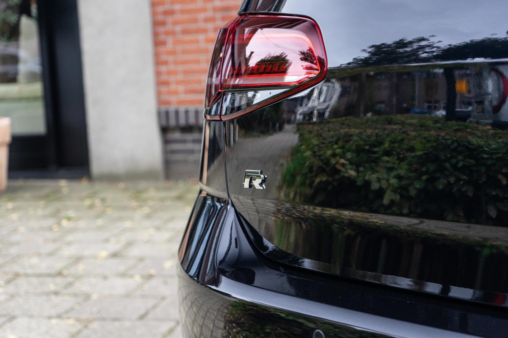 Volkswagen Golf 2.0 TSI 4Motion R (2017), foto 11