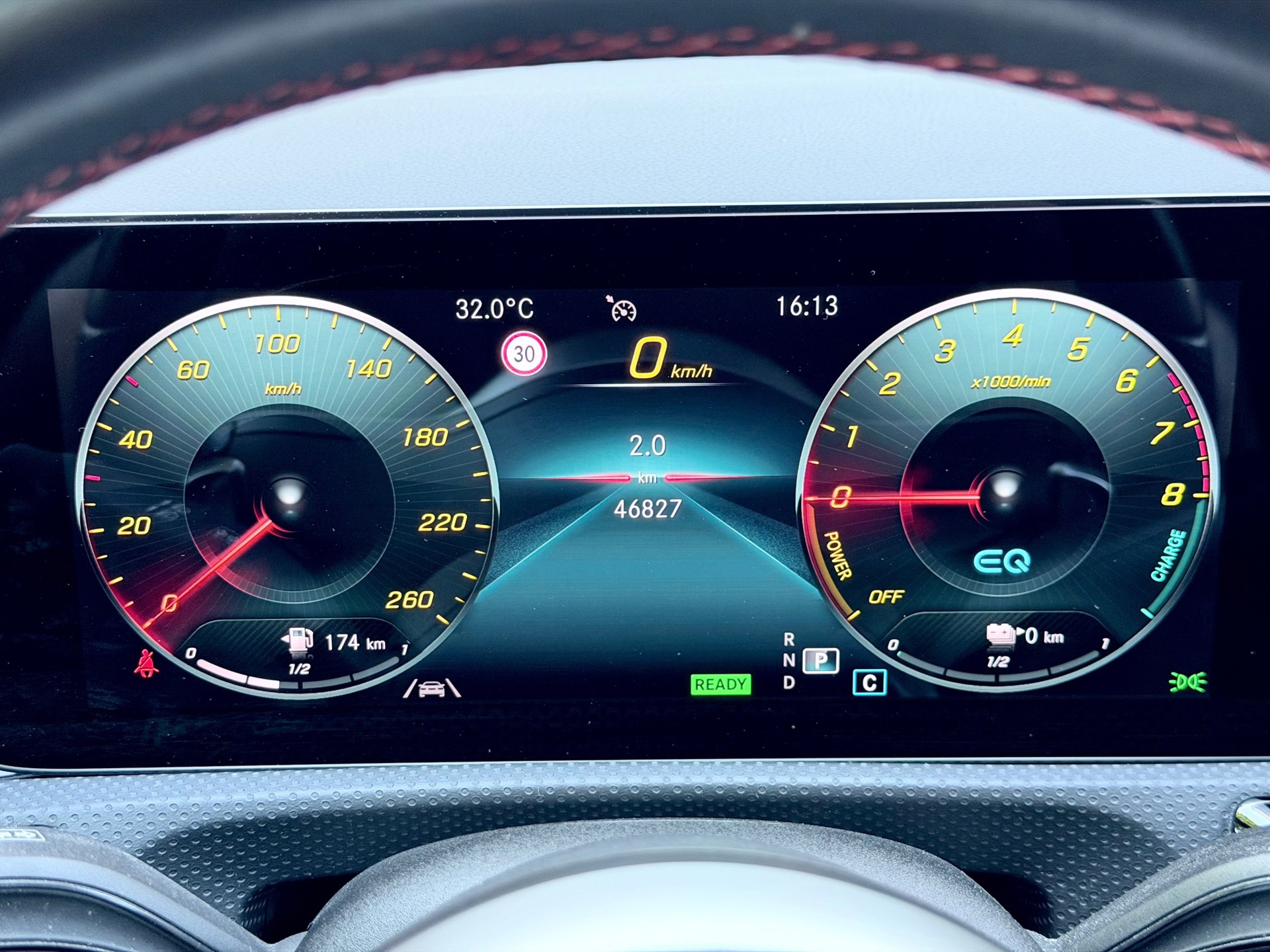 Mercedes-Benz A-klasse 250 e Premium (2021), foto 24