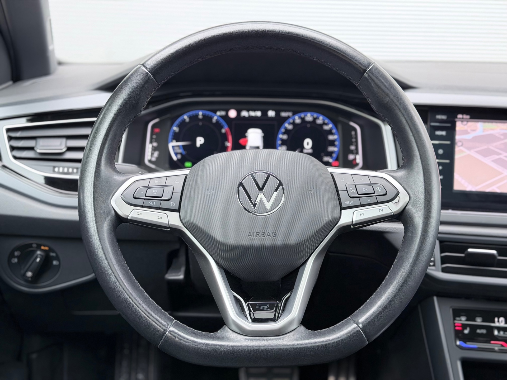 Volkswagen Polo 1.0 TSI R-Line (2022), foto 13