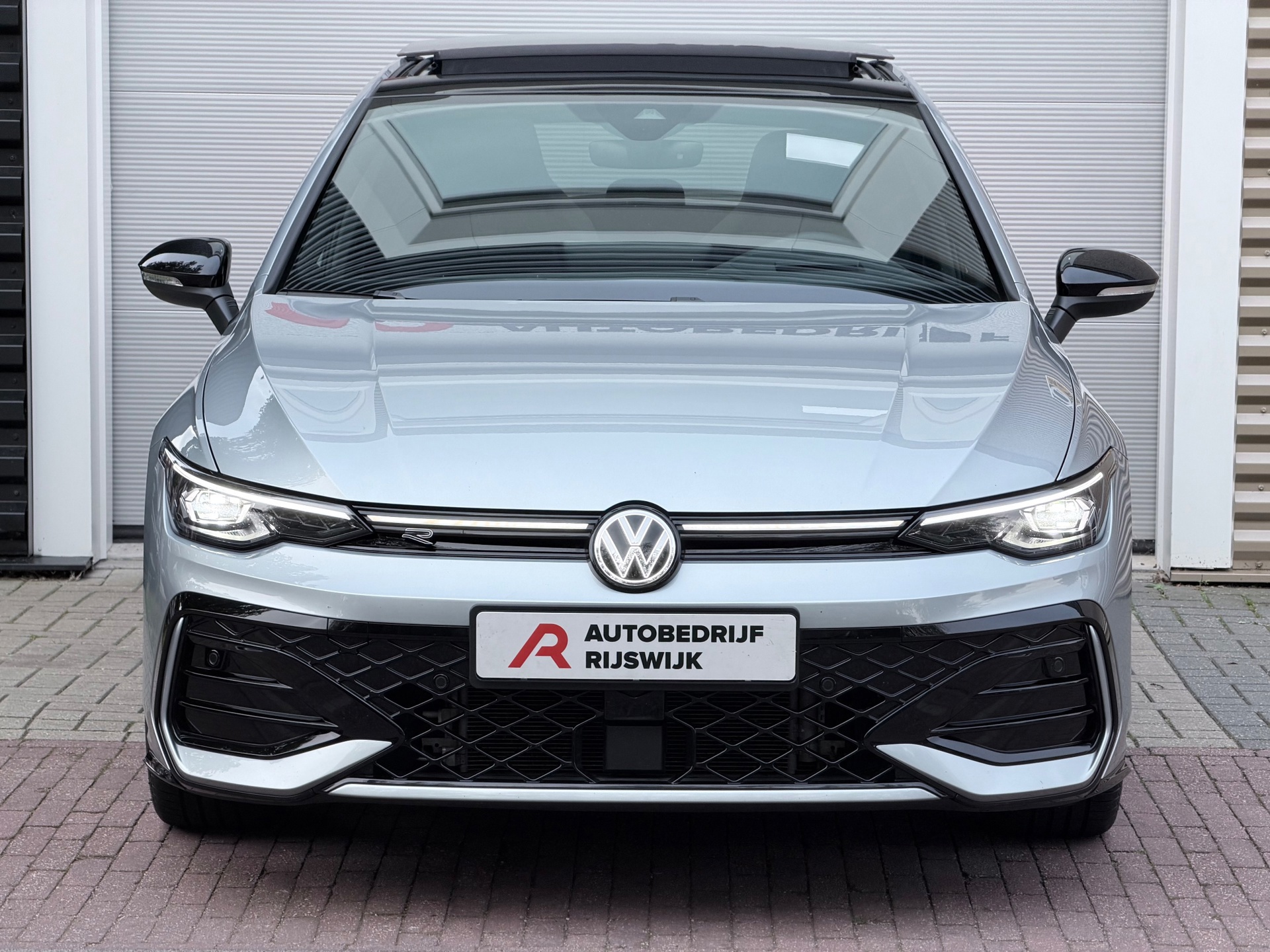 Volkswagen GOLF 1.5 eTSI R-Line (2024), foto 7