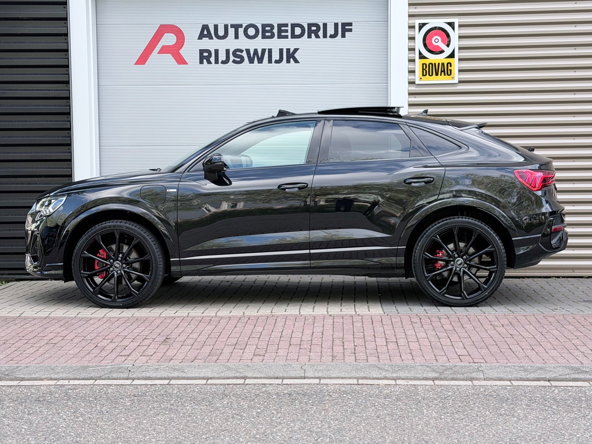 Audi Q3 Sportback 45 TFSI e S Edition (2022), foto 2
