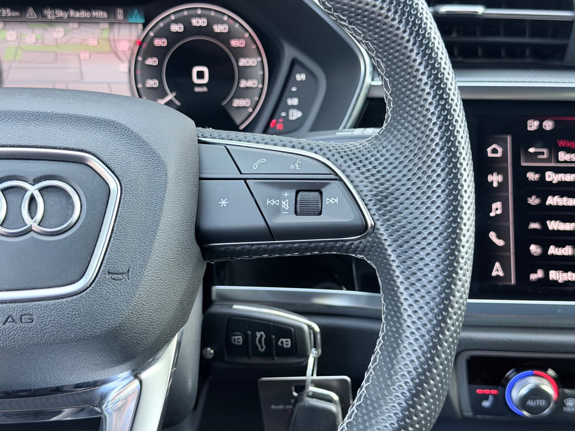 Audi Q3 Sportback 45 TFSI e S Edition (2022), foto 15
