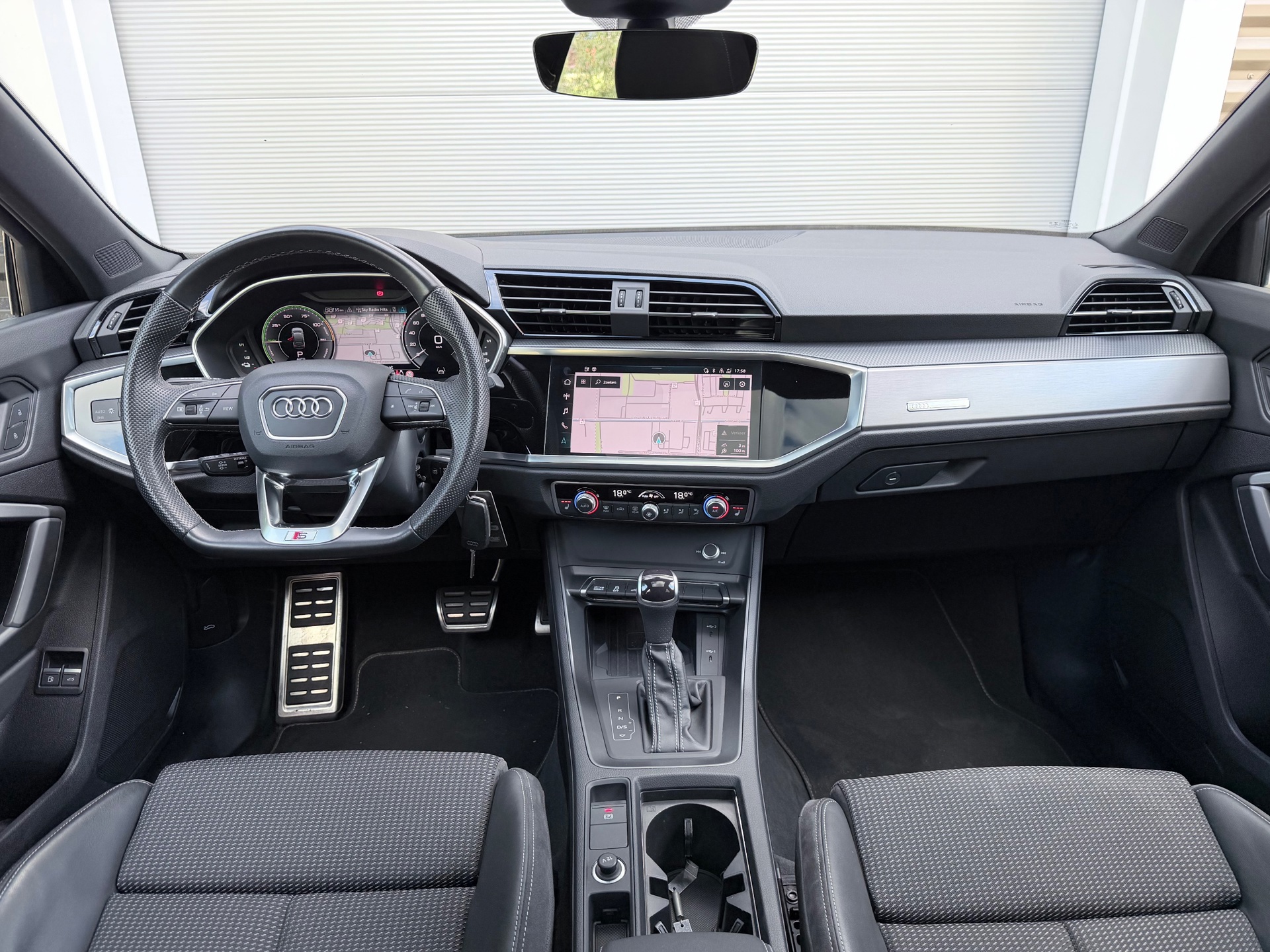Audi Q3 Sportback 45 TFSI e S Edition (2022), foto 9