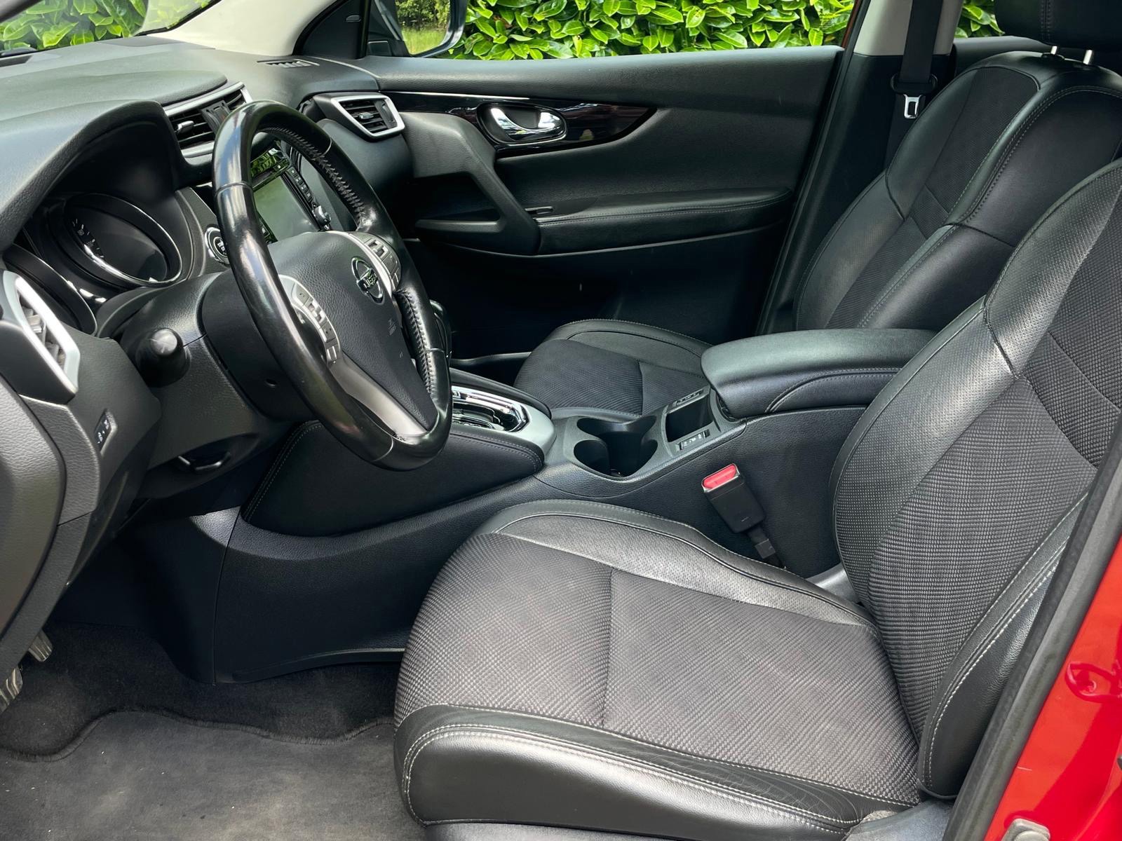 Nissan Qashqai 1.2 N-Connecta (2016), foto 8