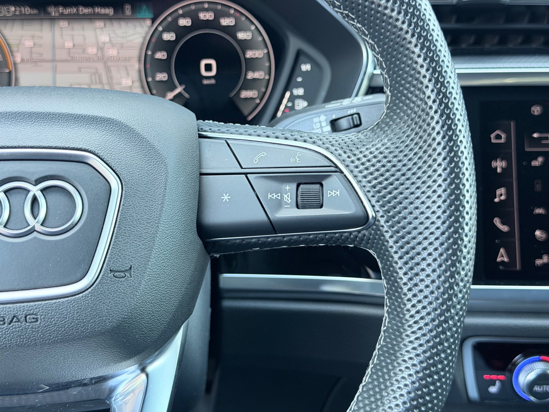 Audi Q3 Sportback 45 TFSI e S Edition (2023), foto 15