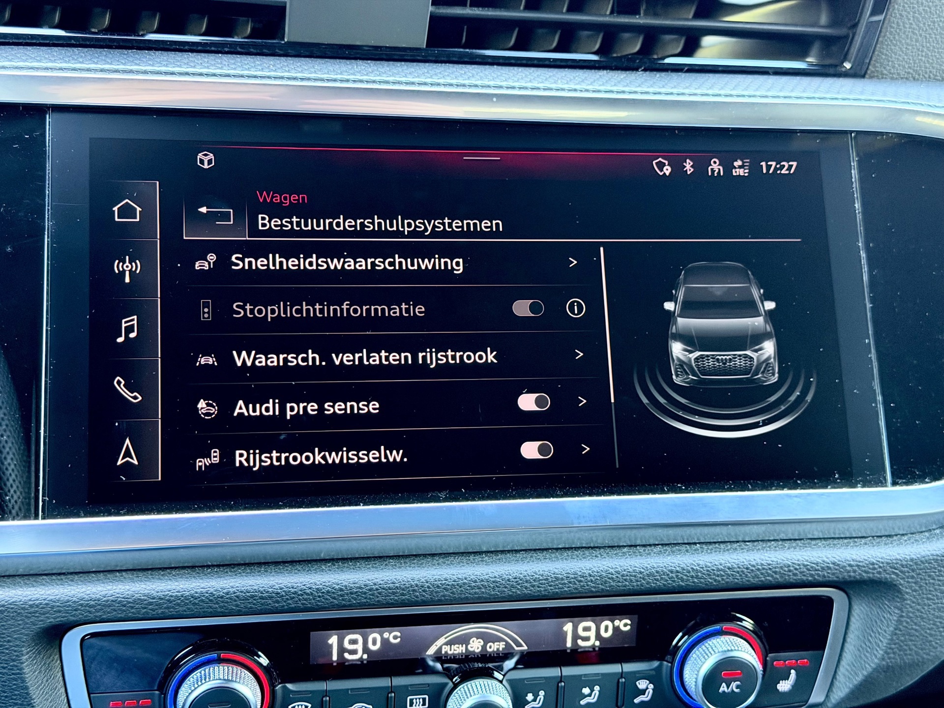 Audi Q3 Sportback 45 TFSI e S Edition (2023), foto 22