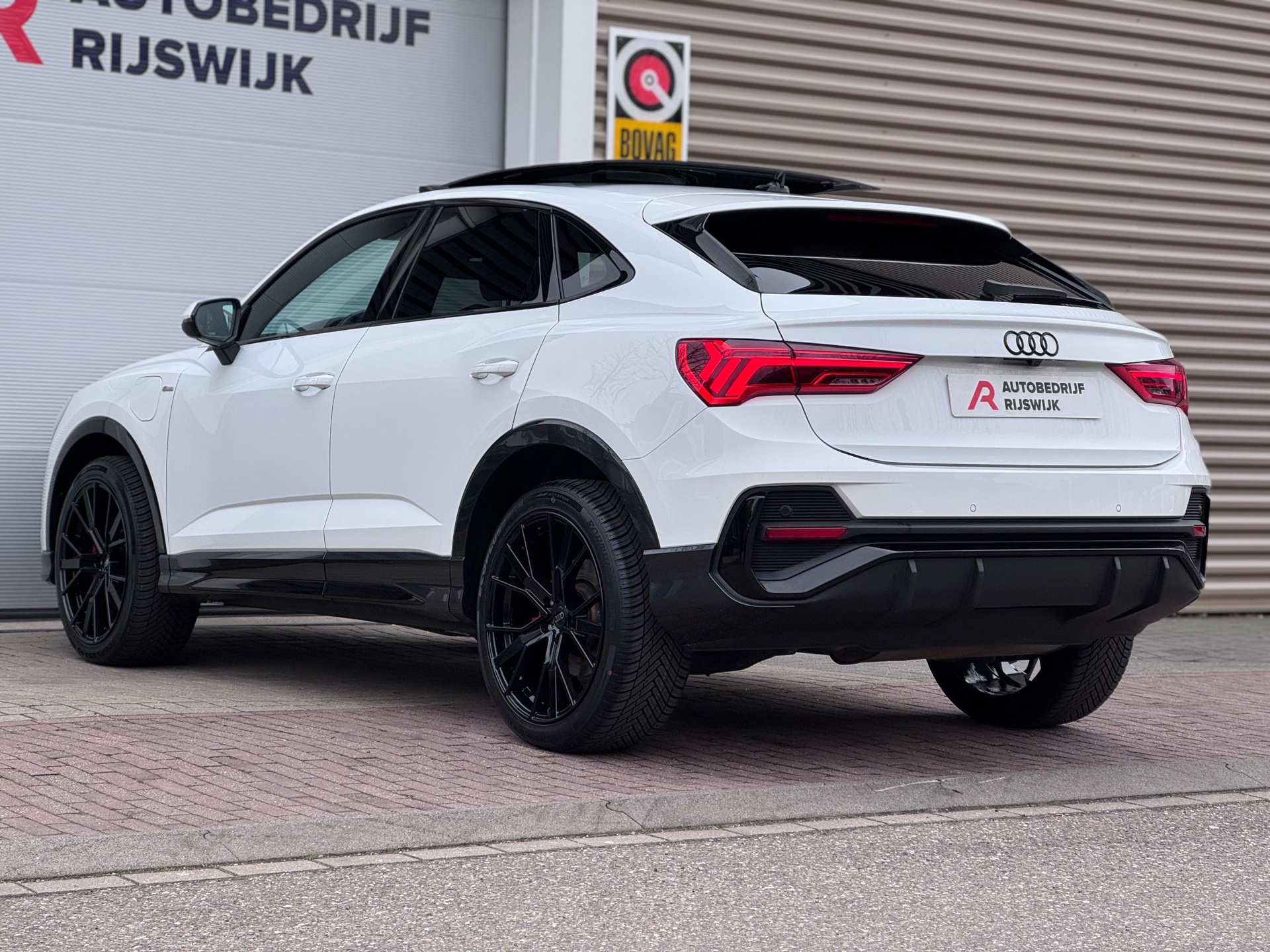 Audi Q3 Sportback 45 TFSI e S Edition (2023), foto 8