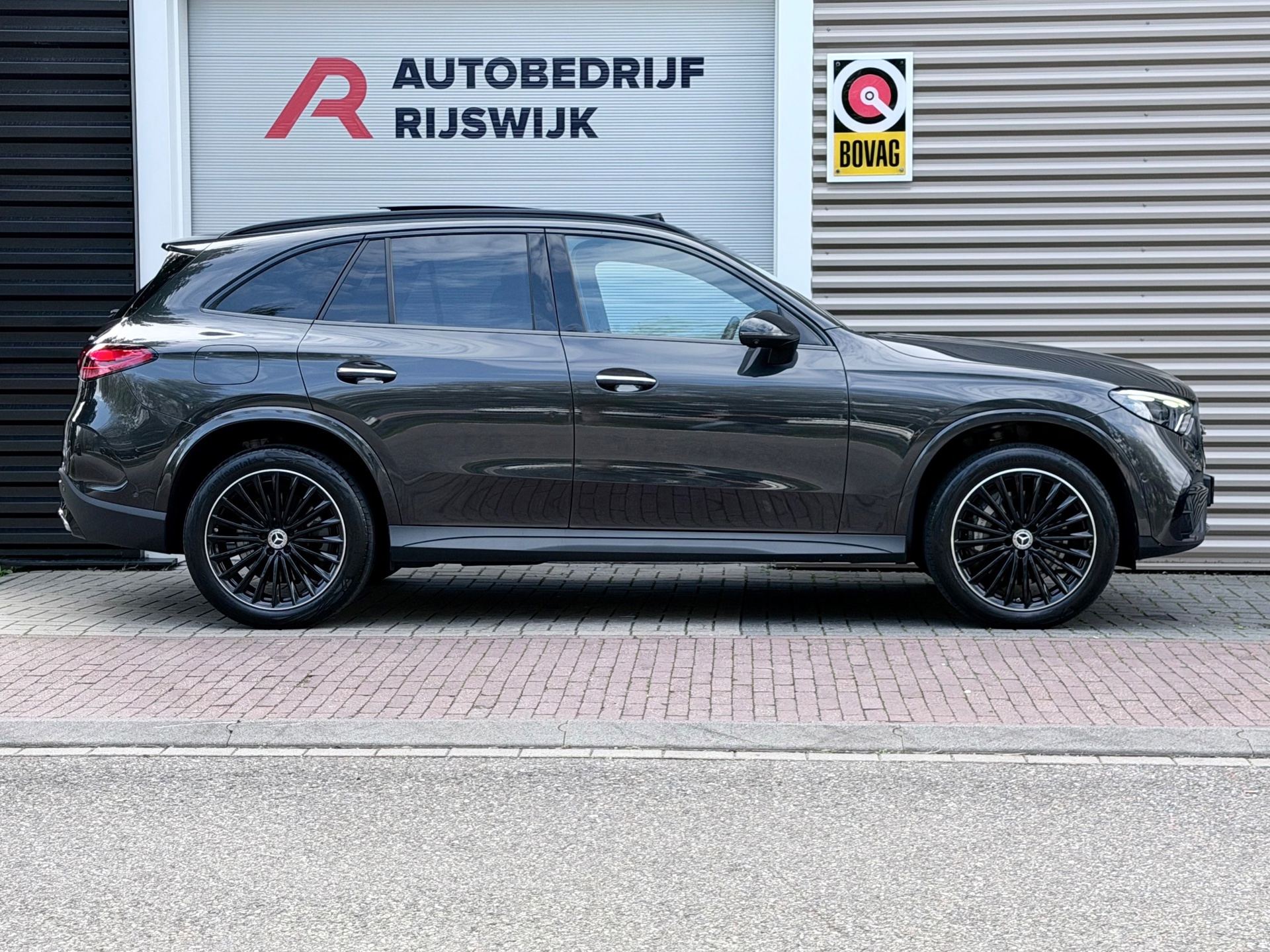 Mercedes-Benz GLC-klasse 400e 4MATIC AMG (2023), foto 5