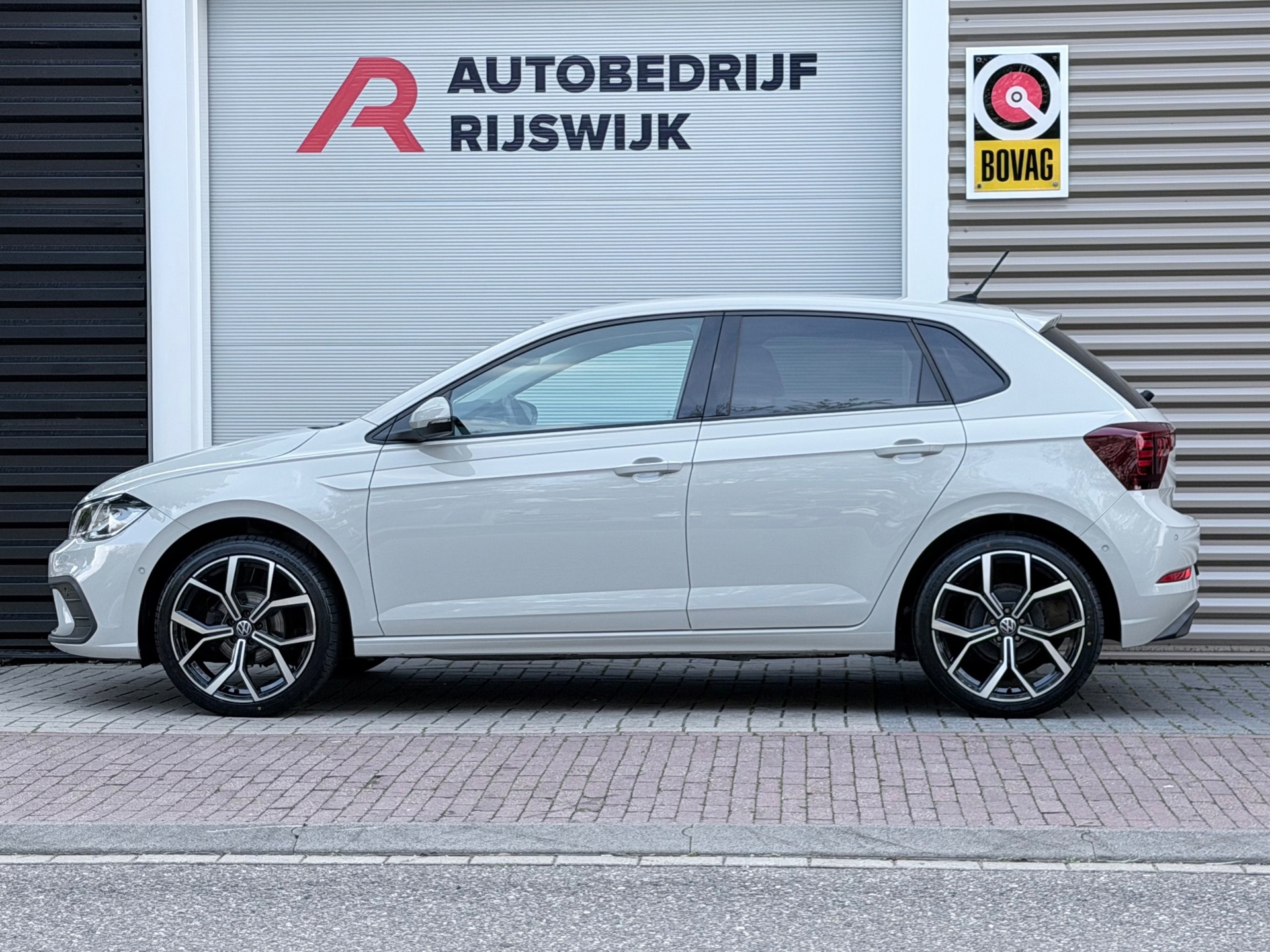 Volkswagen Polo 1.0 TSI Life Camera (2023), foto 2