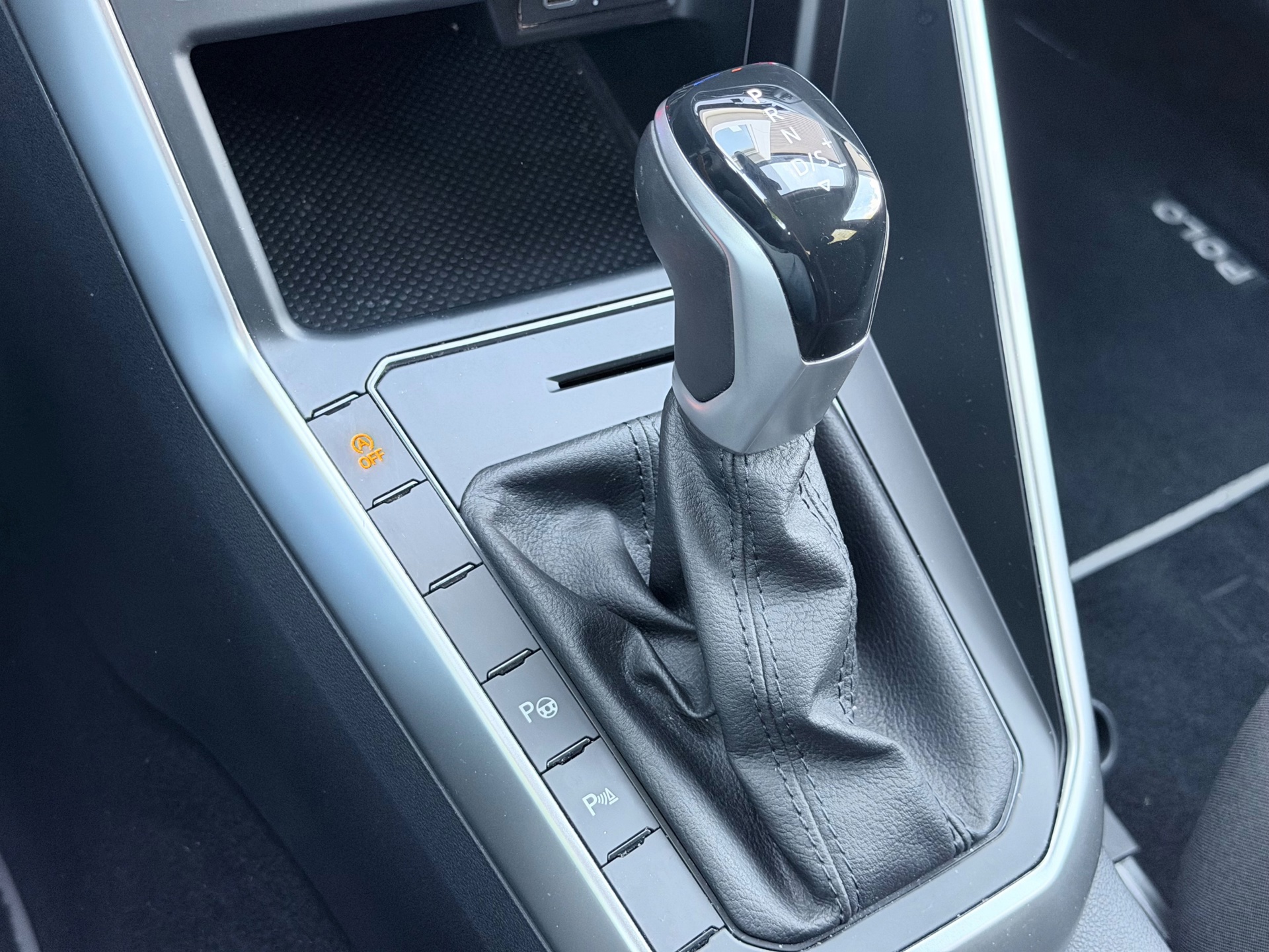 Volkswagen Polo 1.0 TSI Life Camera (2023), foto 15
